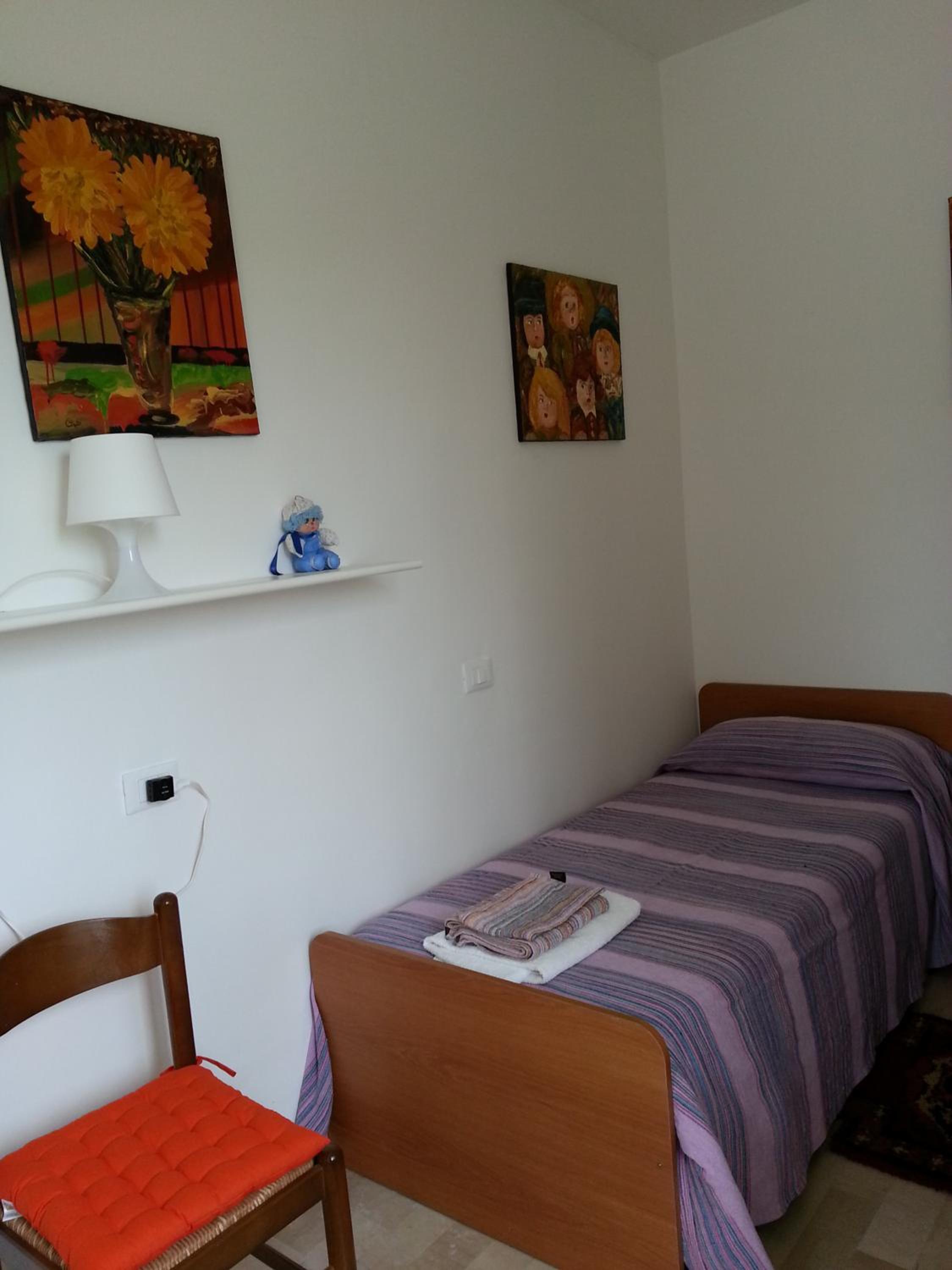 Single Room photo 1