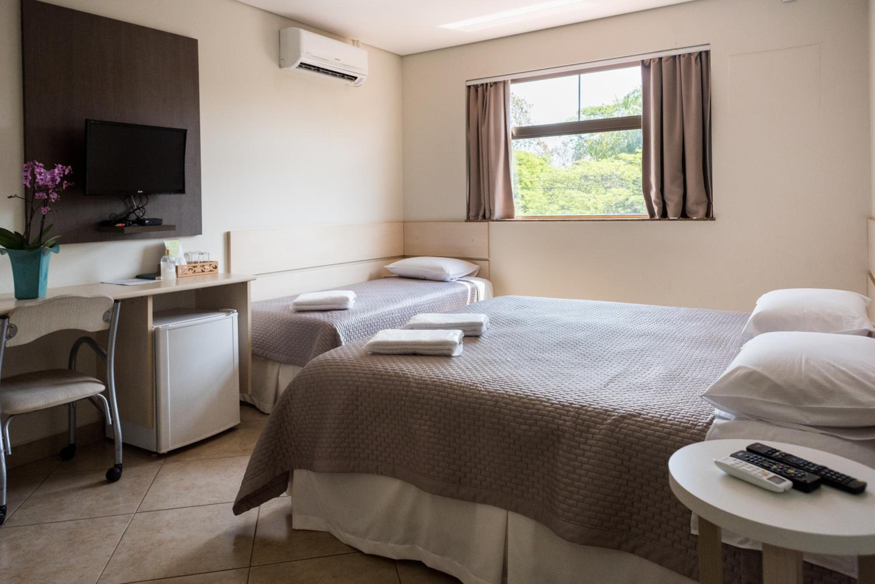 Standard Triple Room photo 2