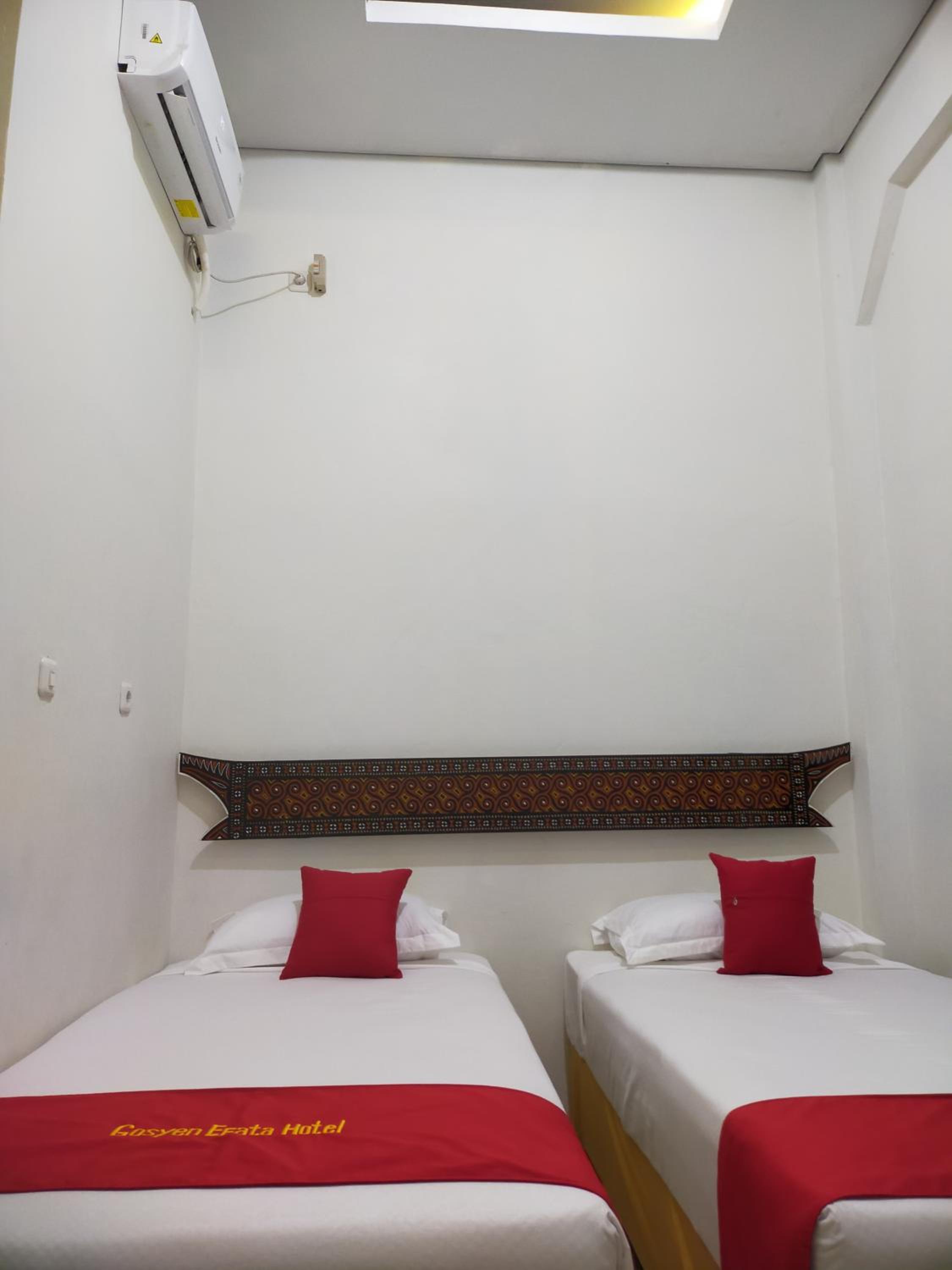 Superior Twin Room photo 3