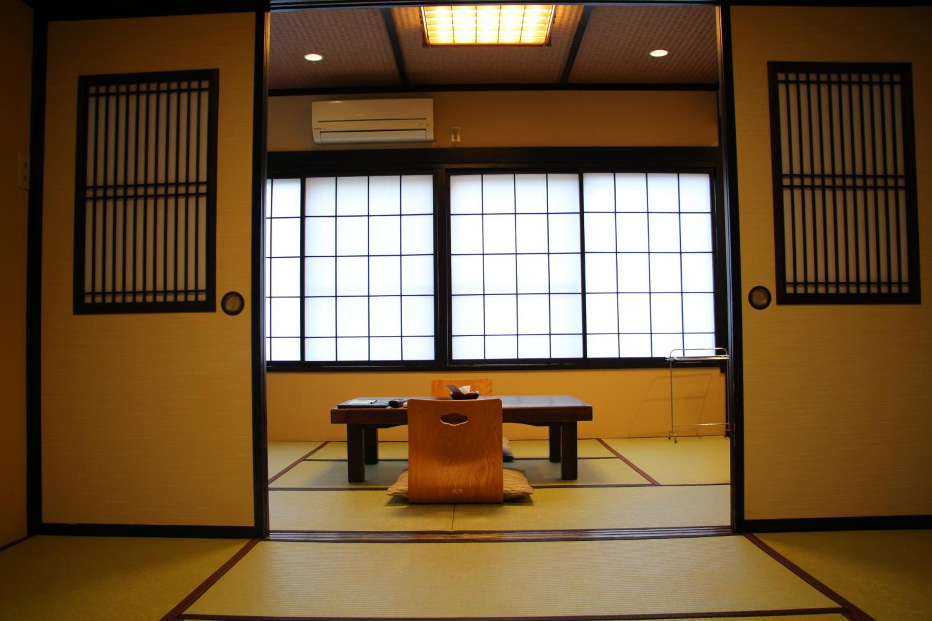 Japanese-Style Superior Room with Shared Bathroom - Pet Friendly