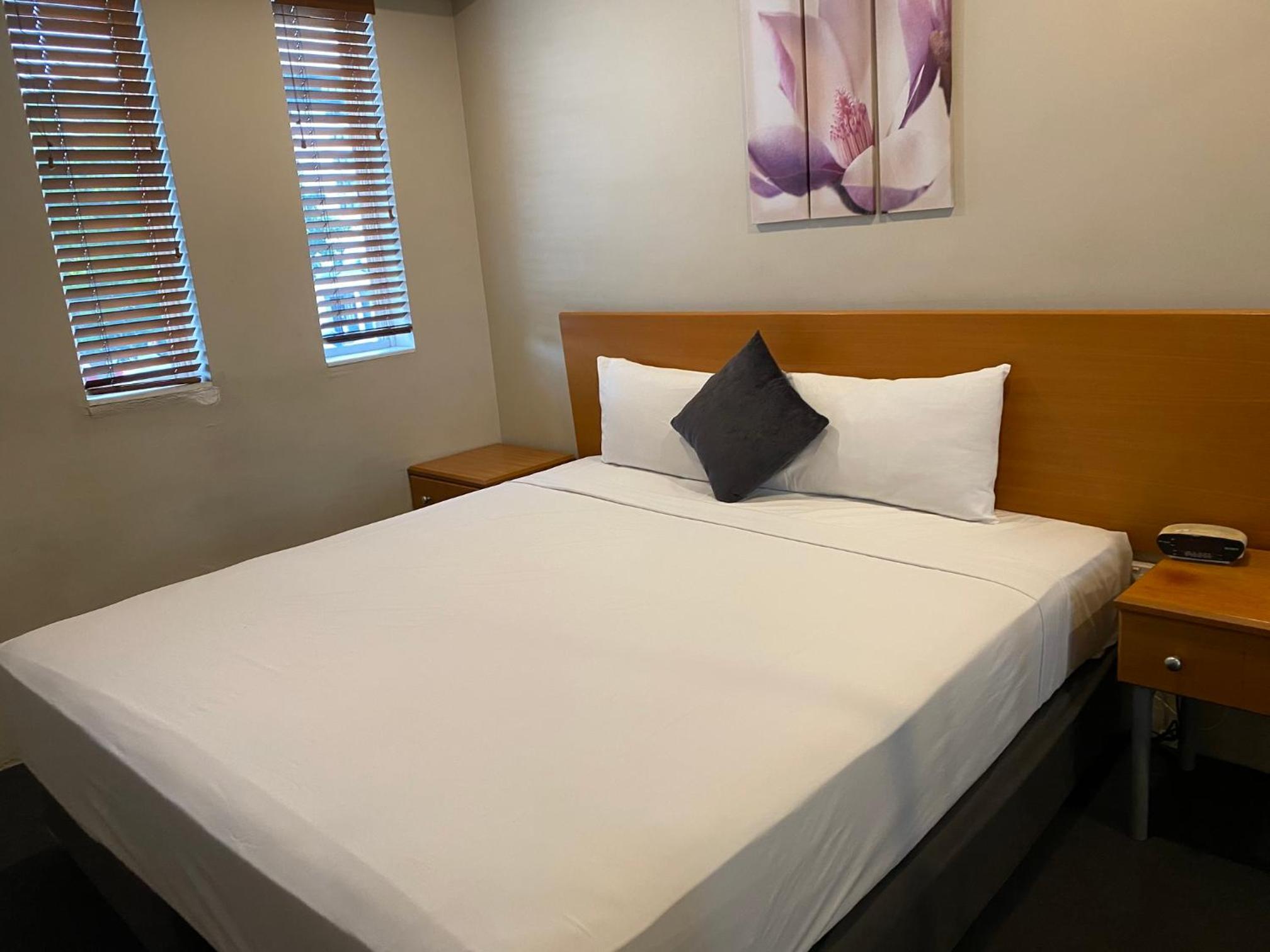 Standard One-Bedroom Apartment photo 1