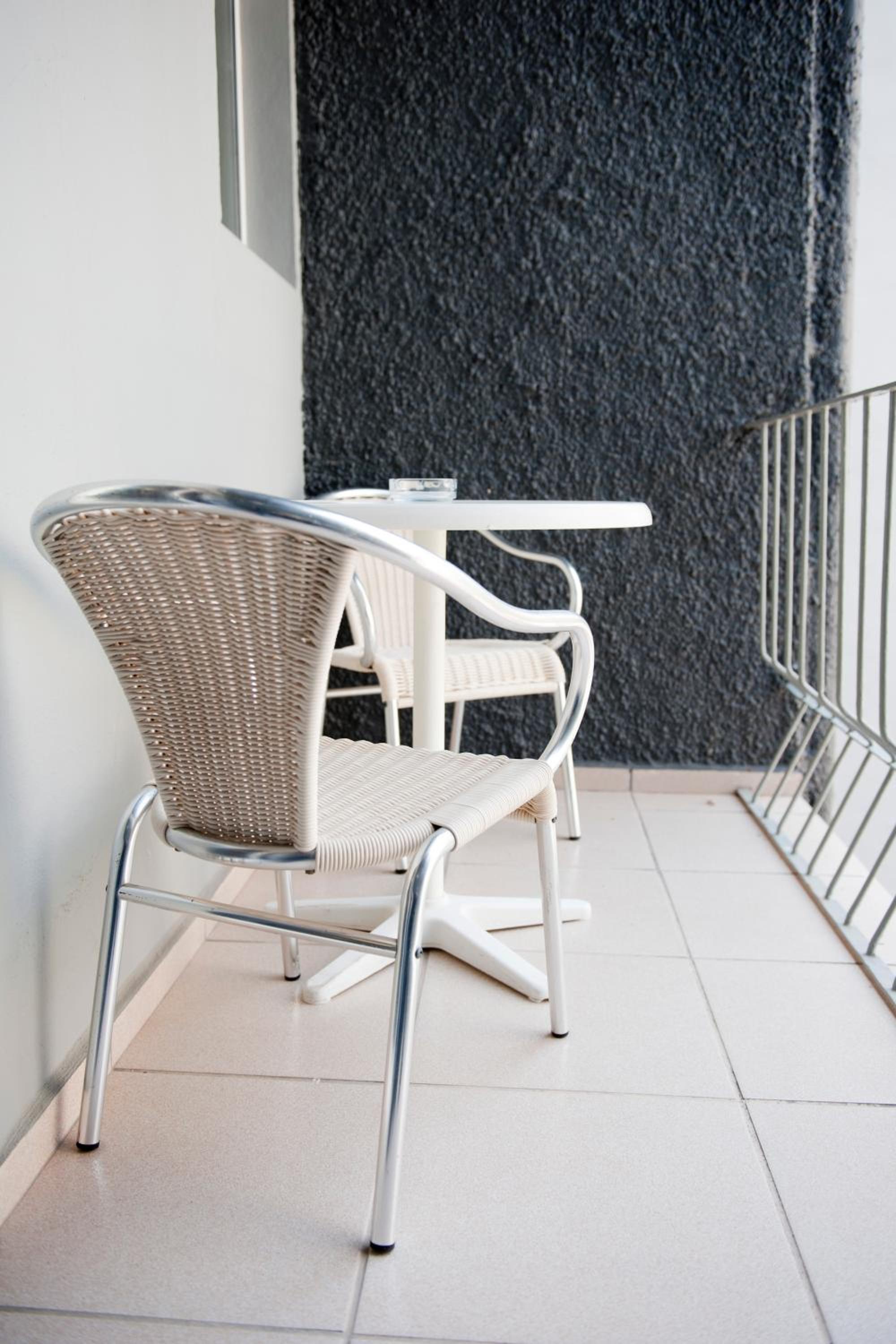 Double Room with Balcony (2 Adults + 1 Child) photo 2