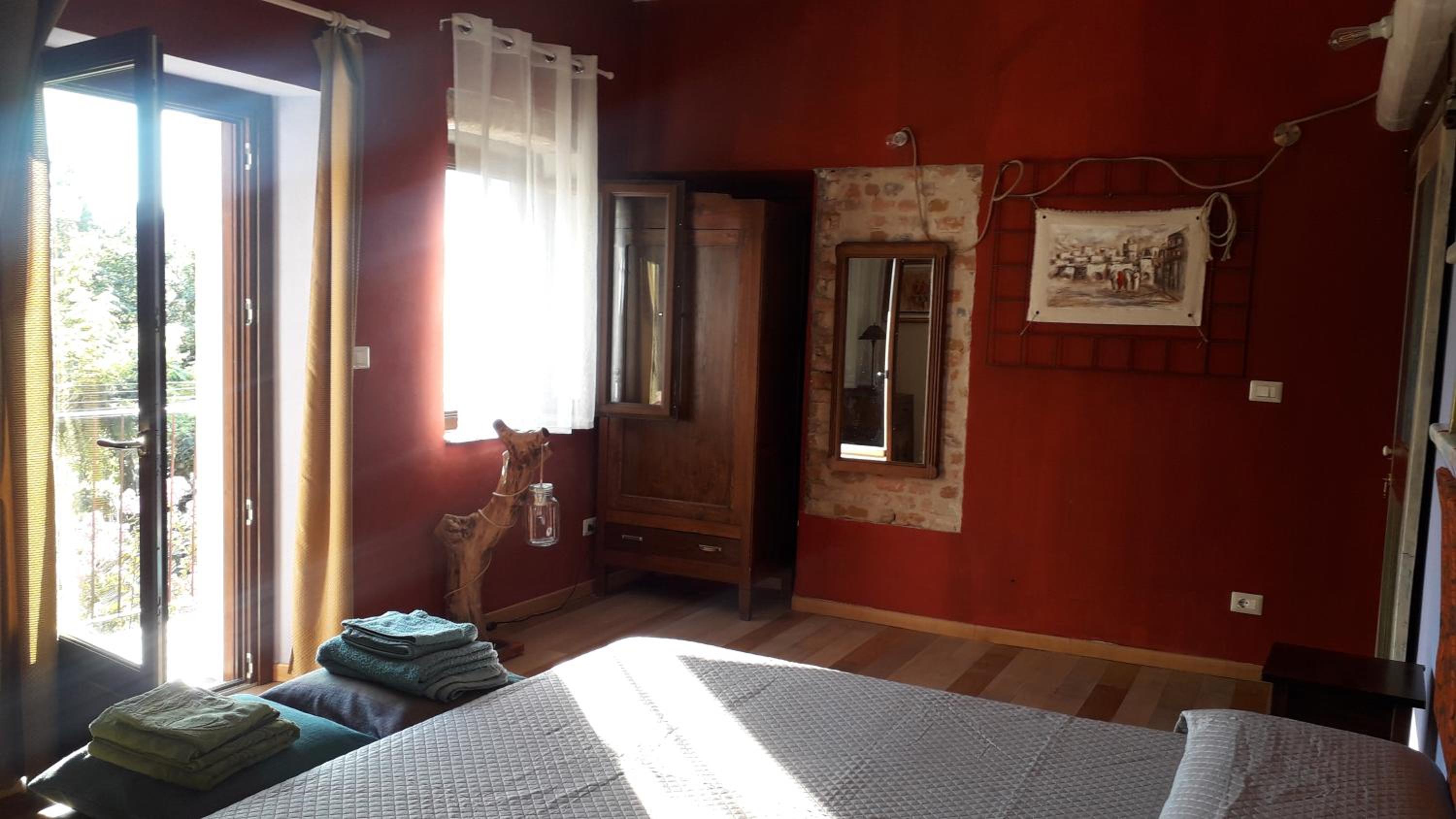 Family Room with Private Bathroom photo 1