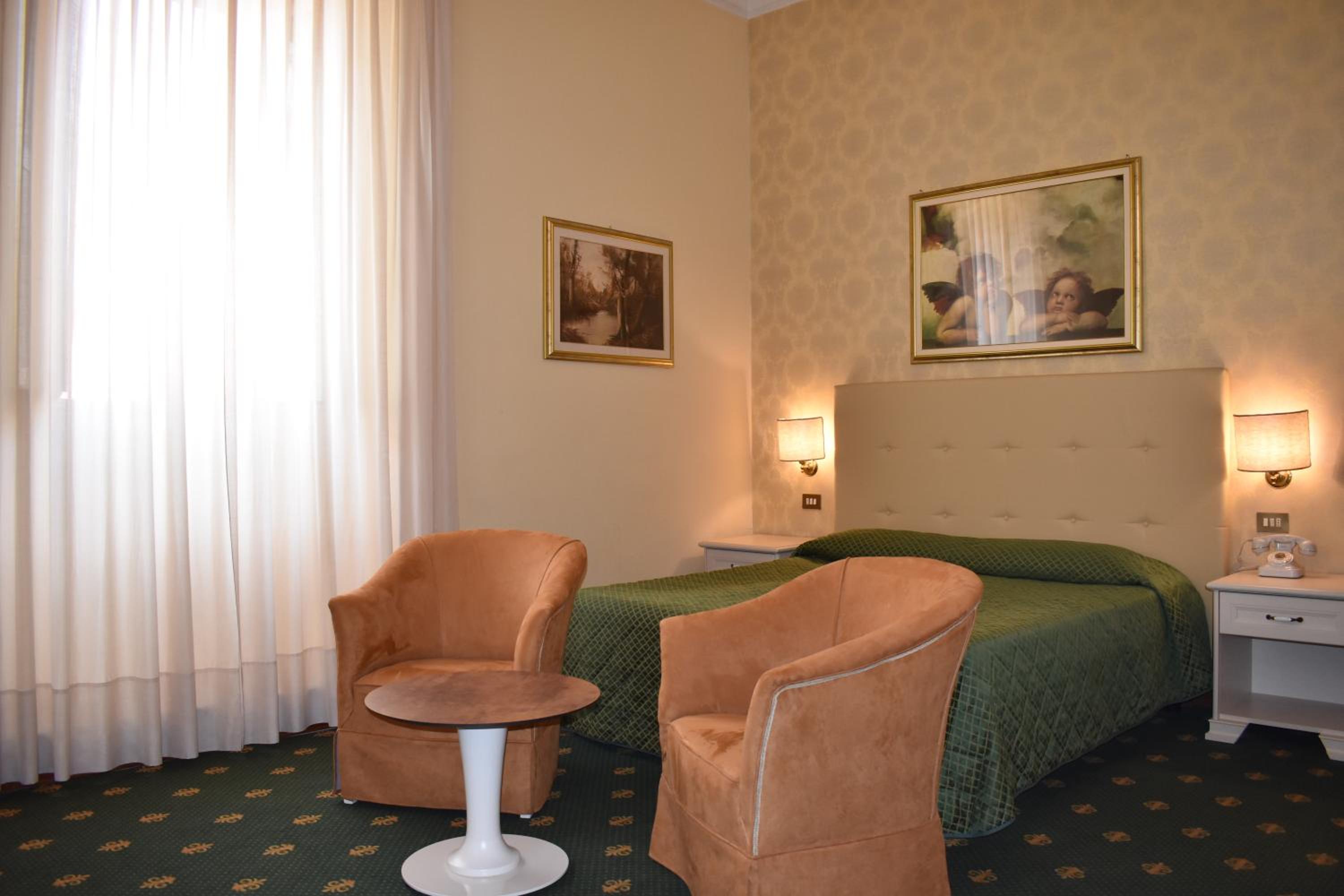 Superior Double or Twin Room - Photo 6