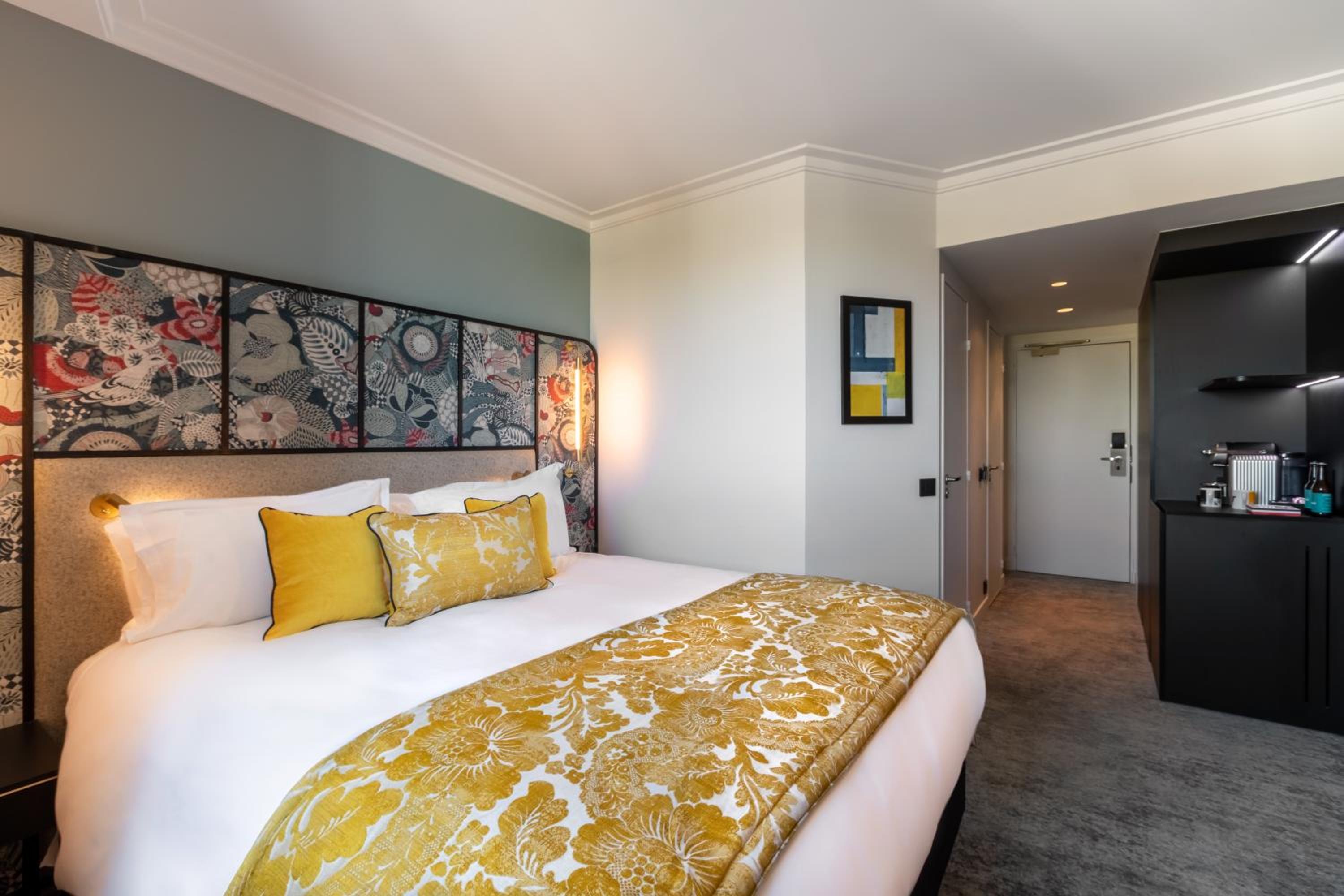 Premium King Room