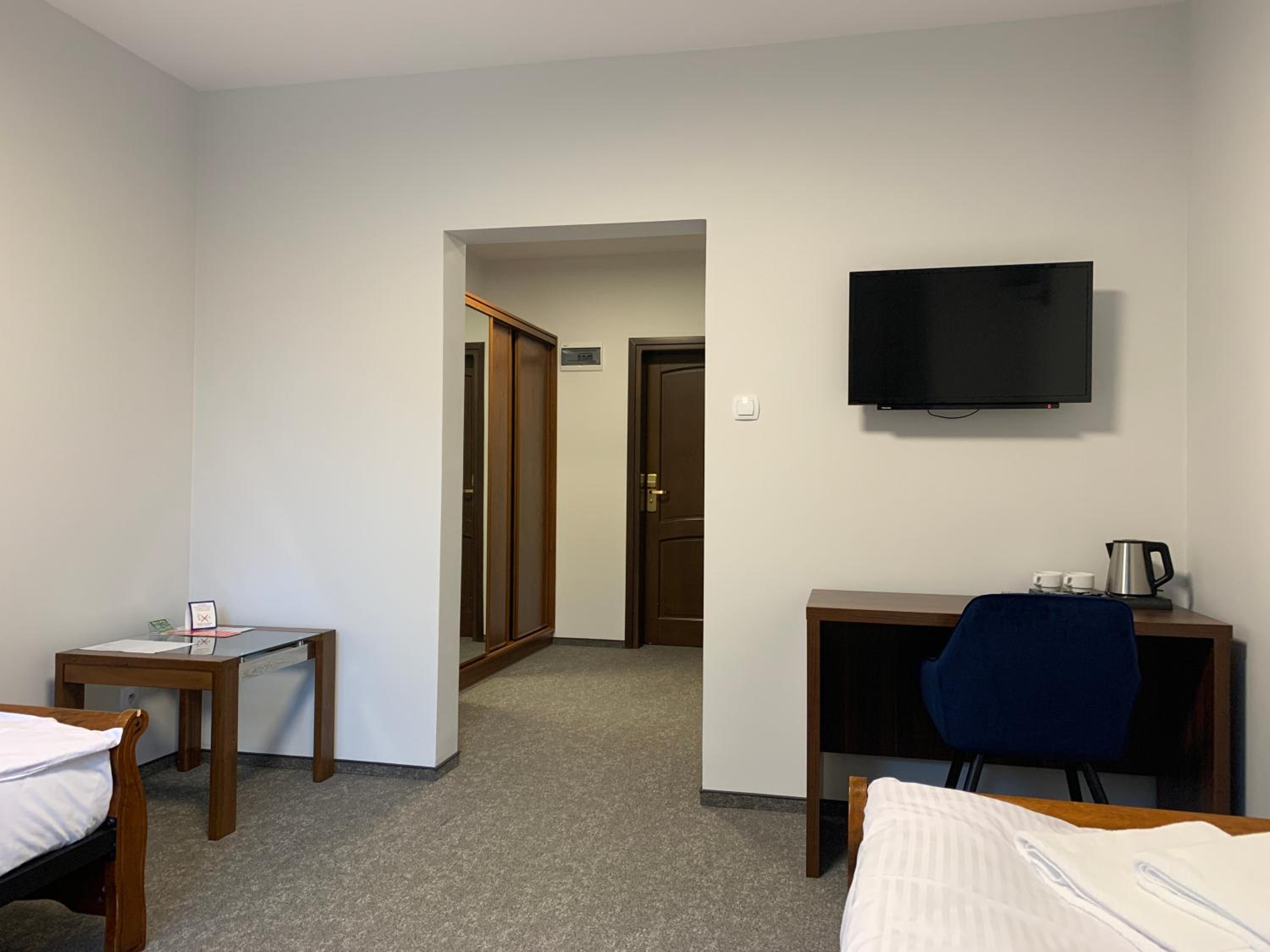 Standard Twin Room photo 2