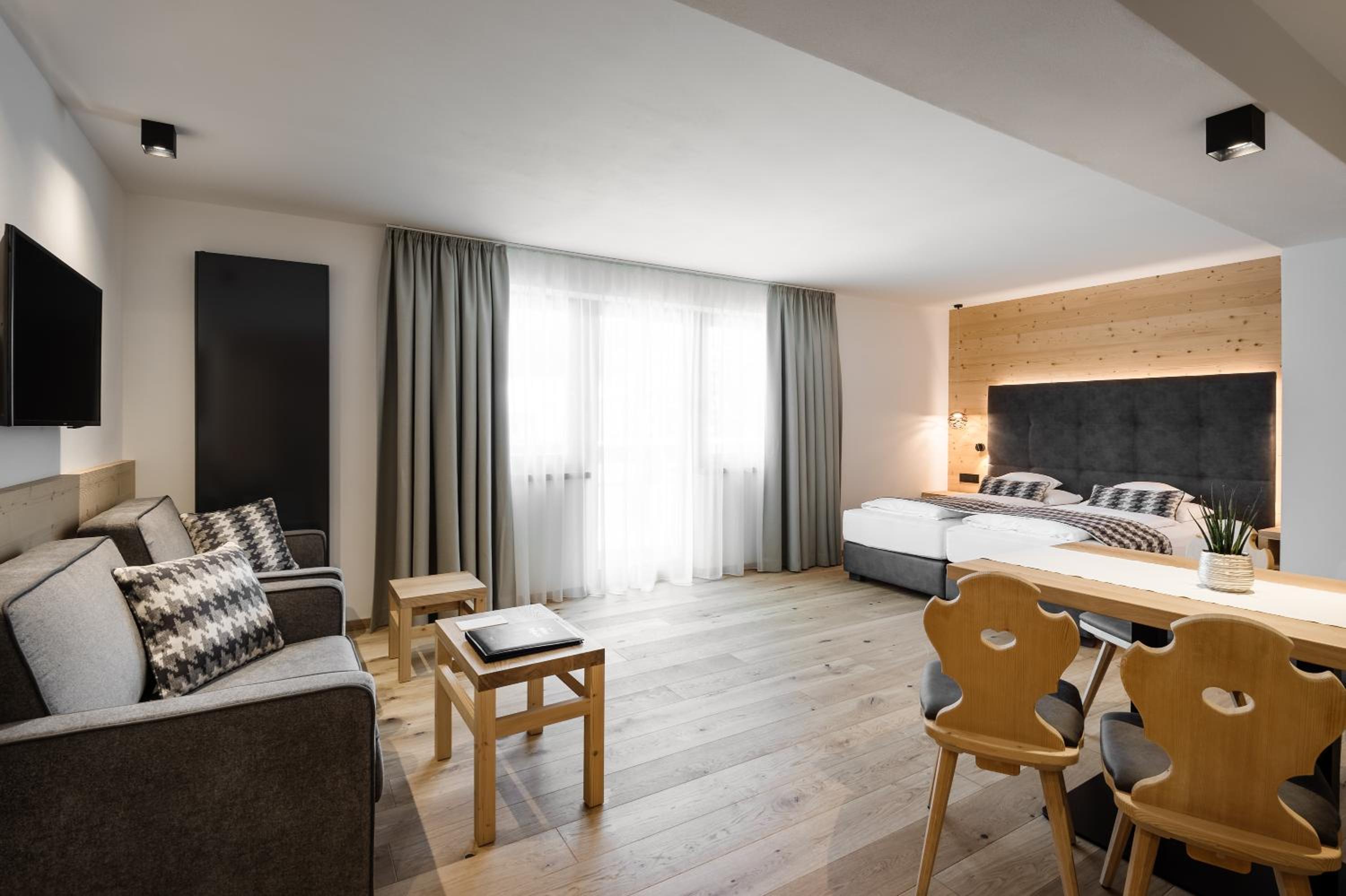 Deluxe Triple Room photo 1