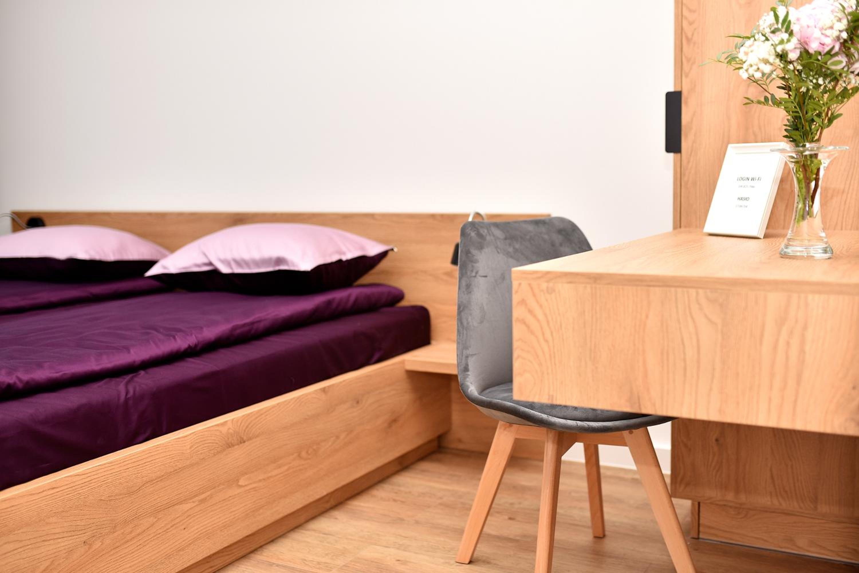 One-Bedroom Apartment - Photo 15