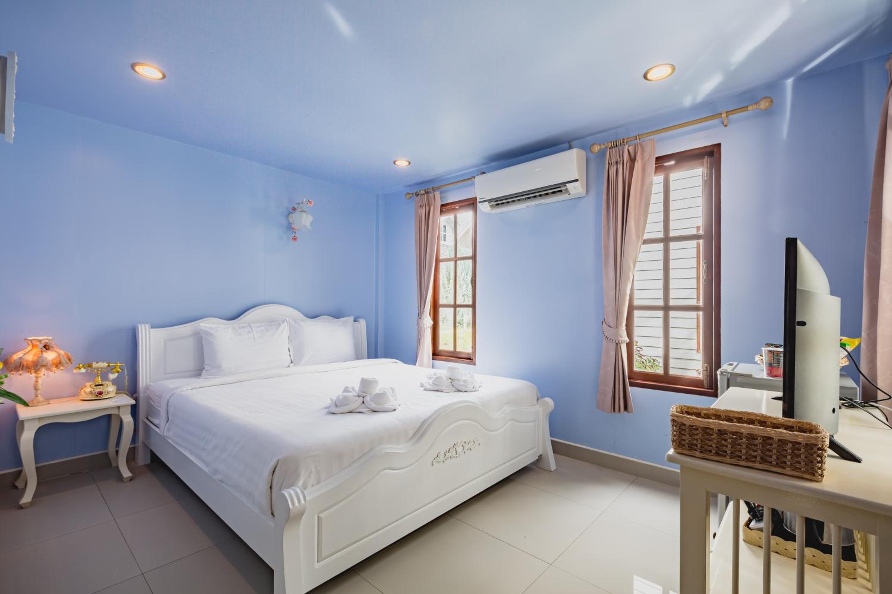 Superior Villa - Photo 1