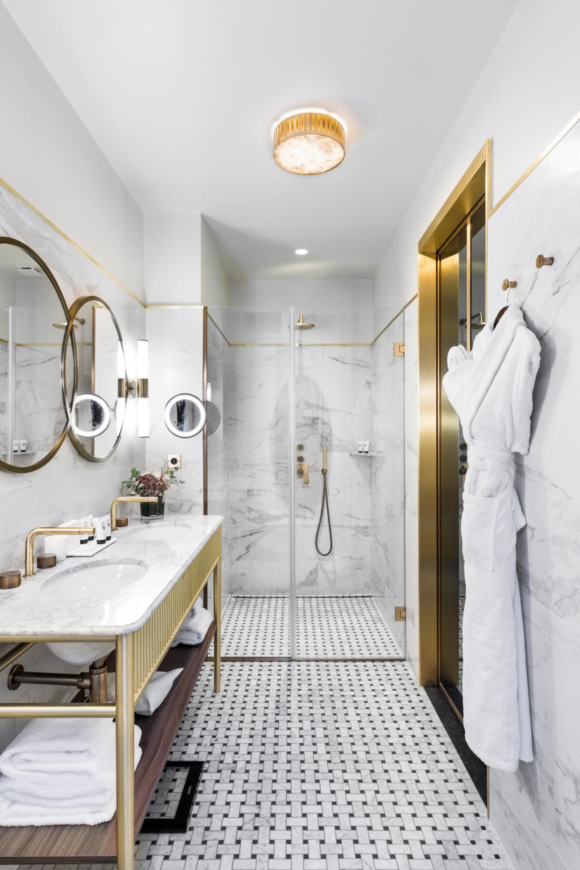 Eiffel Tower Suite