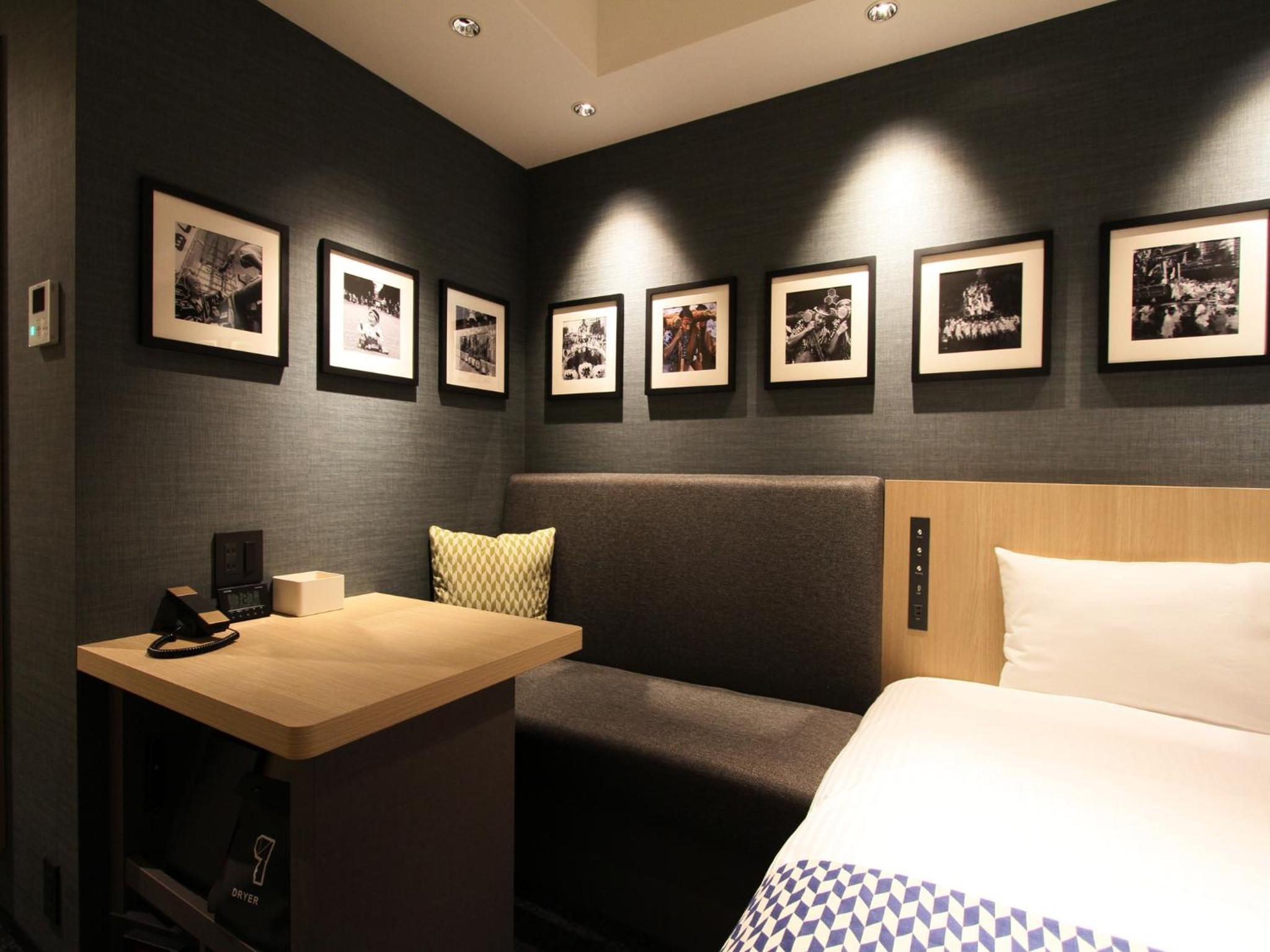 Double Room - Photo 17