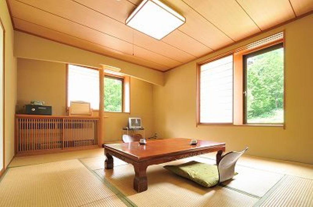 Double or Twin Room with Mountain View photo 1