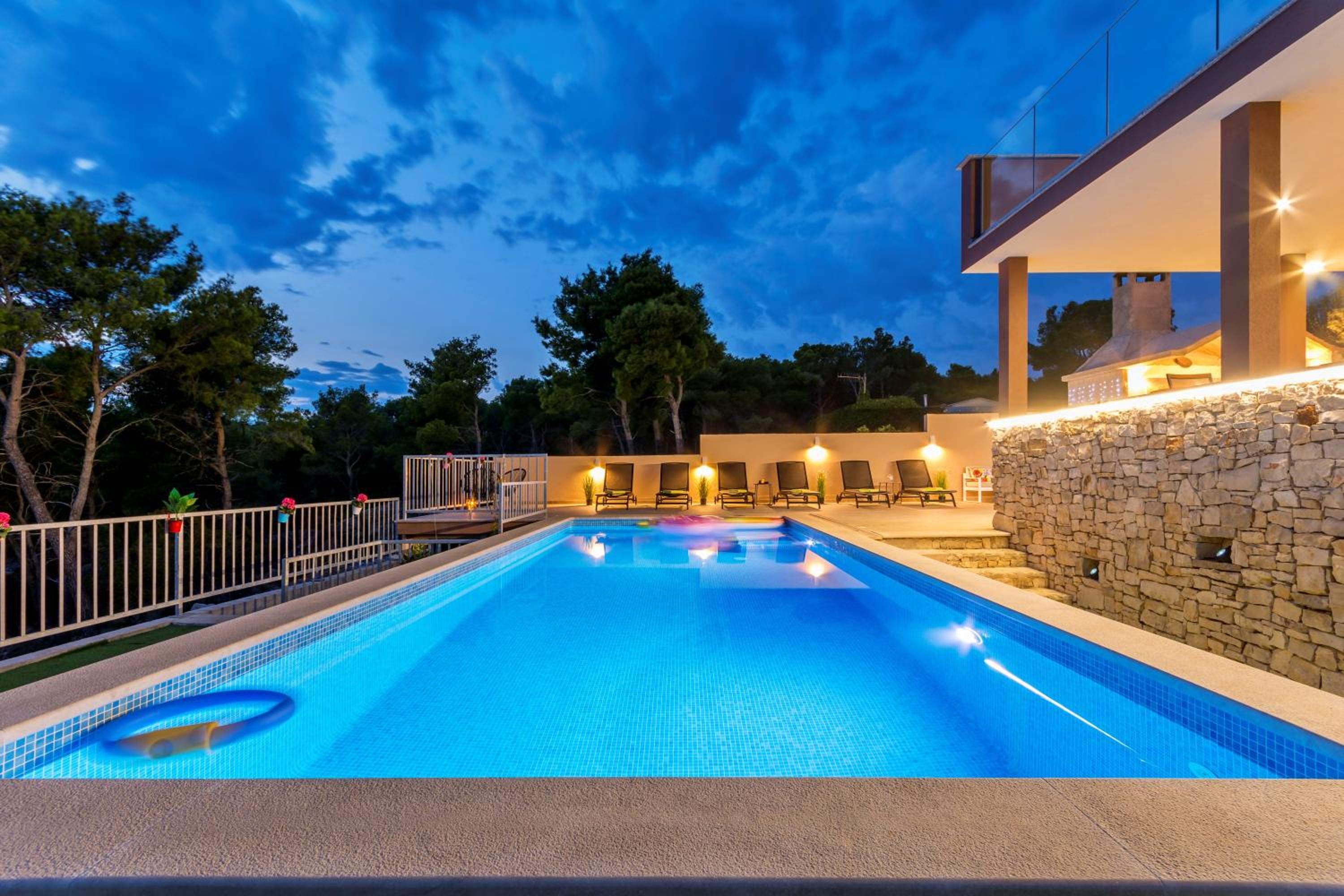 Villa photo 3