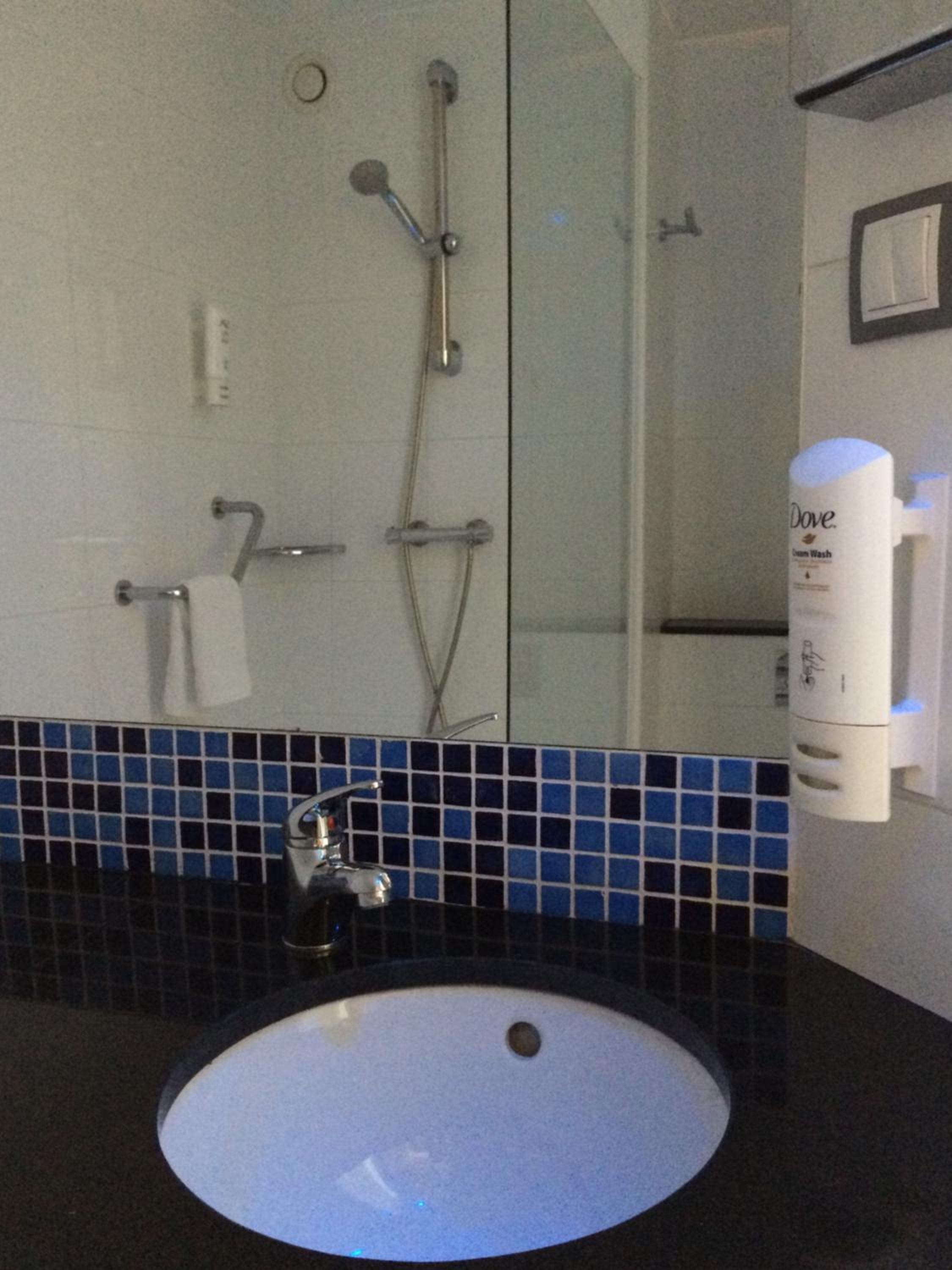 Standard Twin Room - Free Breakfast - Photo 4