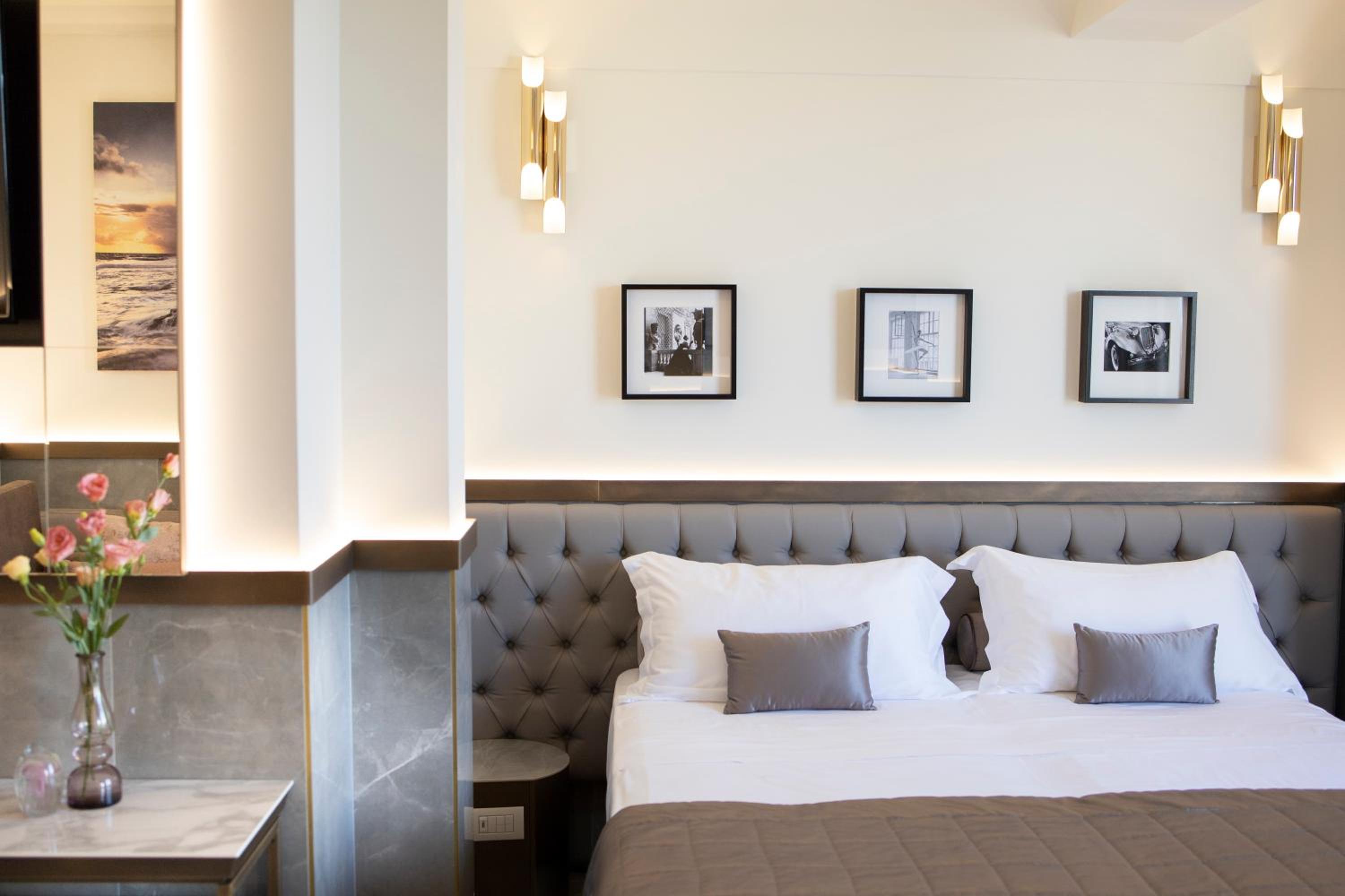 Deluxe Double or Twin Room - Photo 4