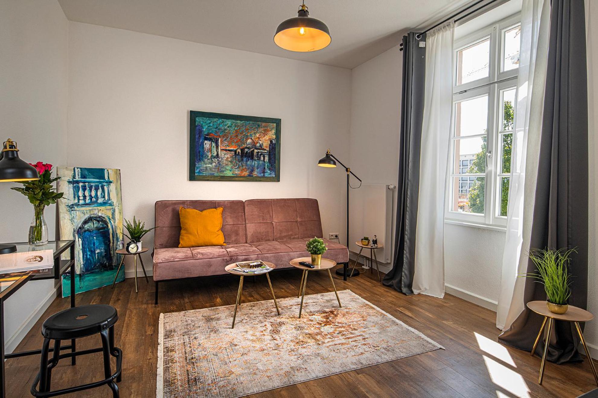 One-Bedroom Apartment