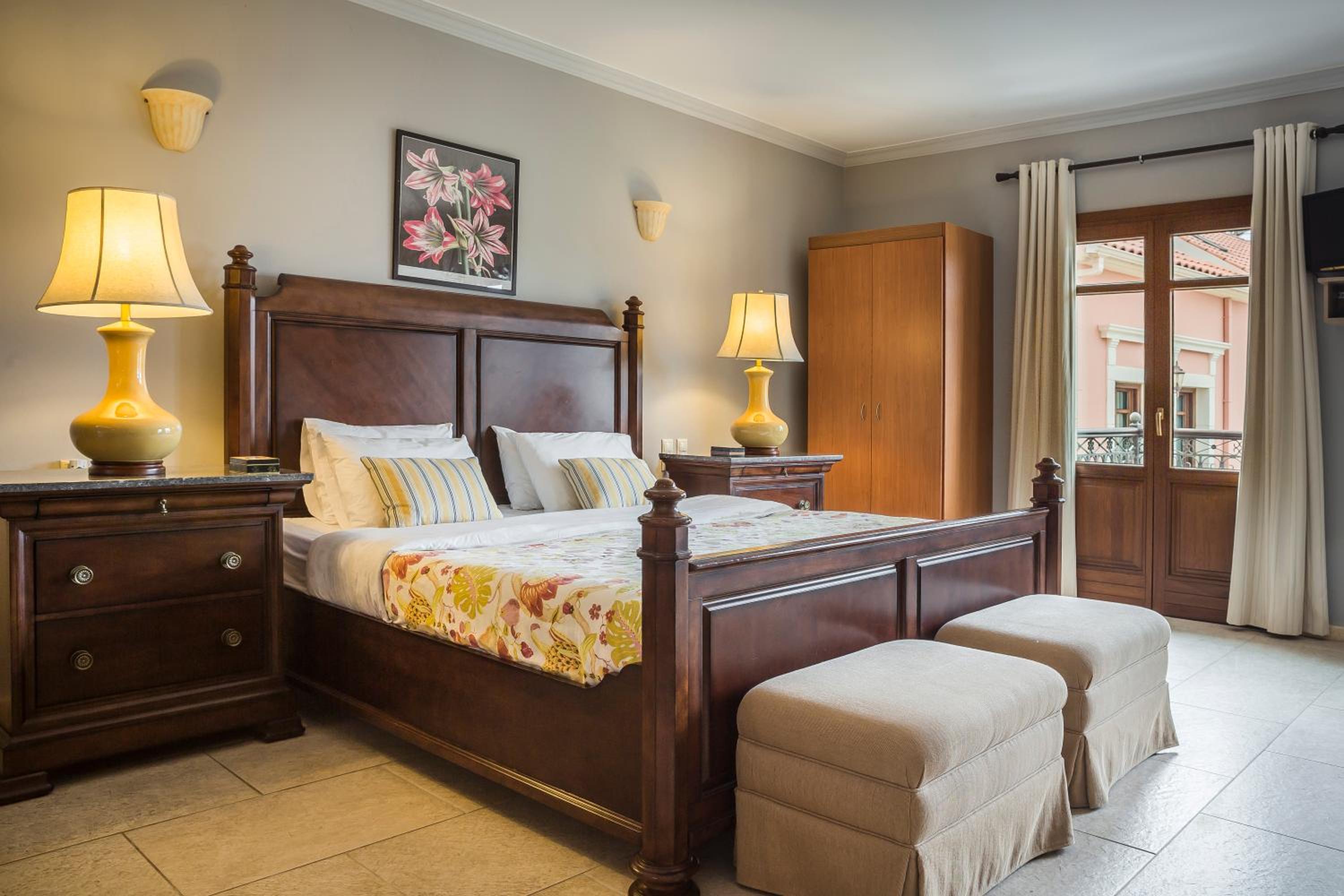 Superior Suite with Partial Harbor View - 103 photo 1