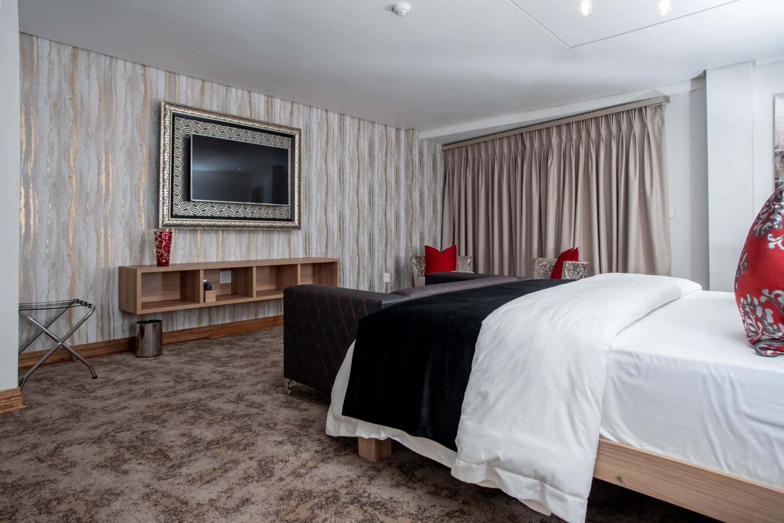 Presidential Suite photo 1
