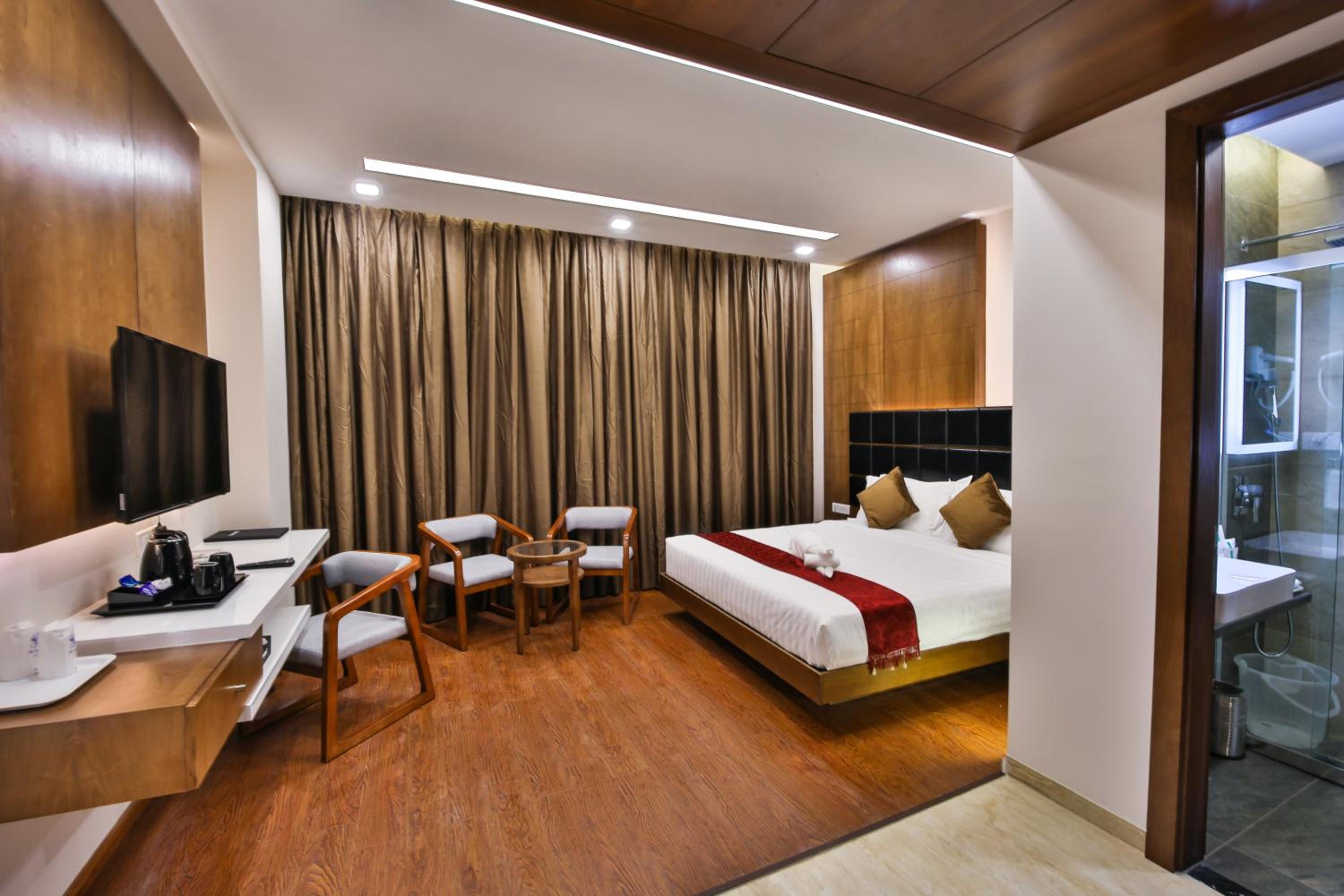 Superior Deluxe Double or Twin Room