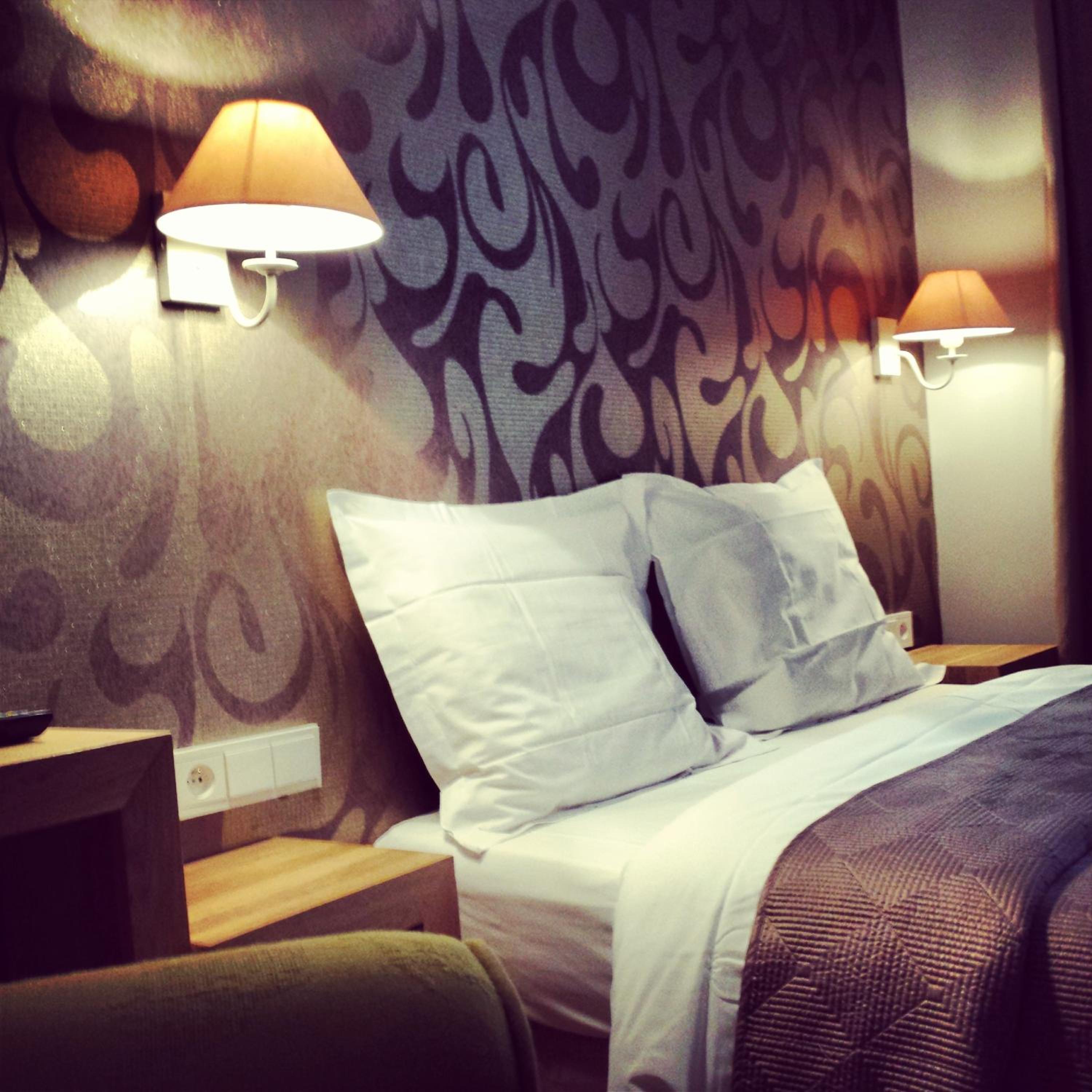 Double Room thumbnail 5