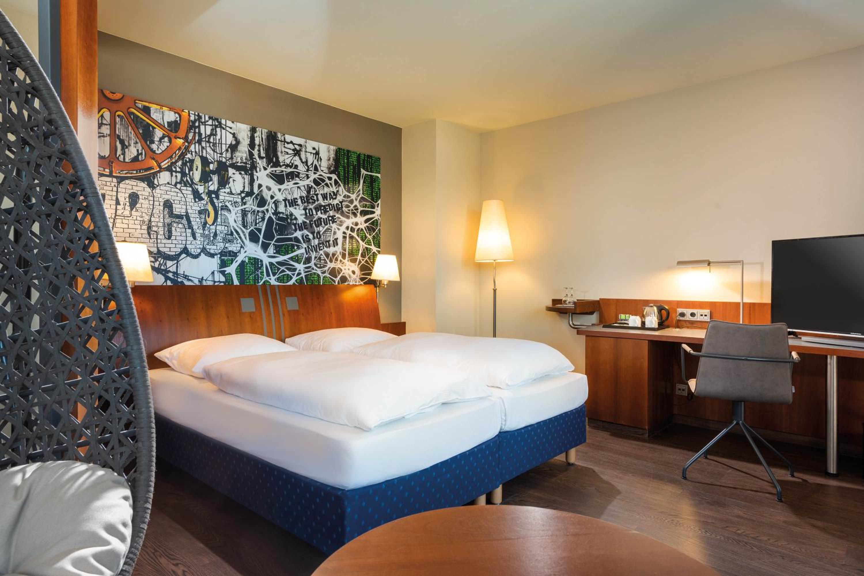 Superior Plus Room with Balcony - Photo 2