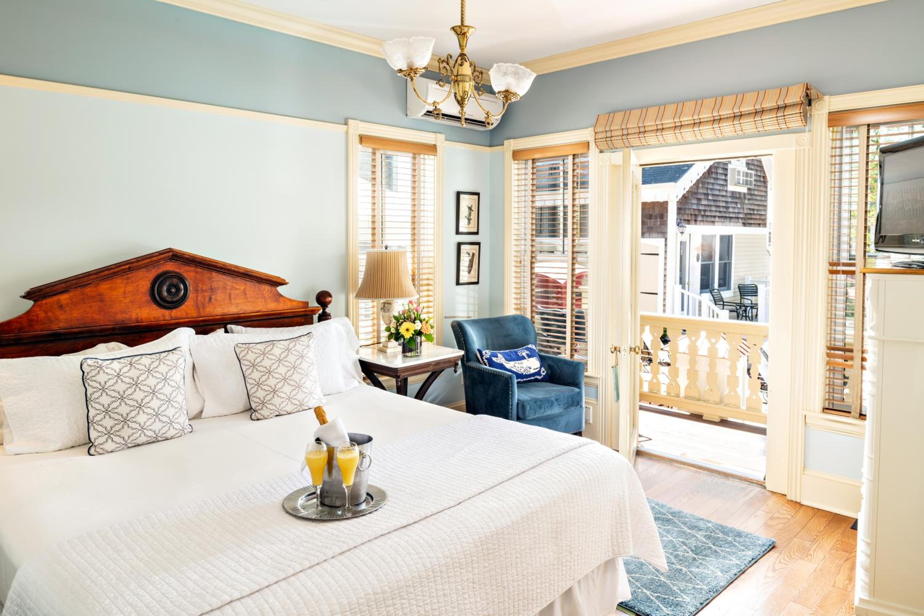 King Room with Pool View photo 3