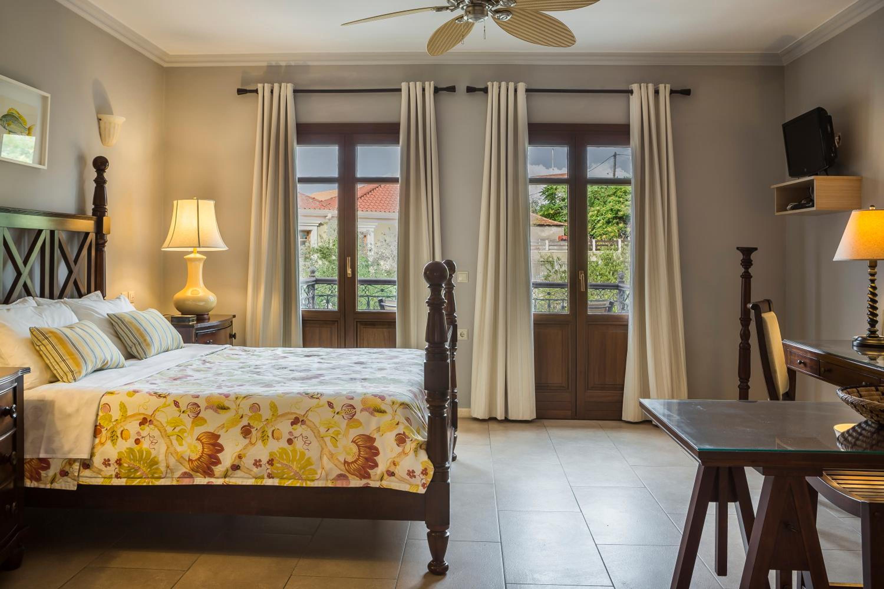 Superior Suite with Courtyard View - 107 photo 1