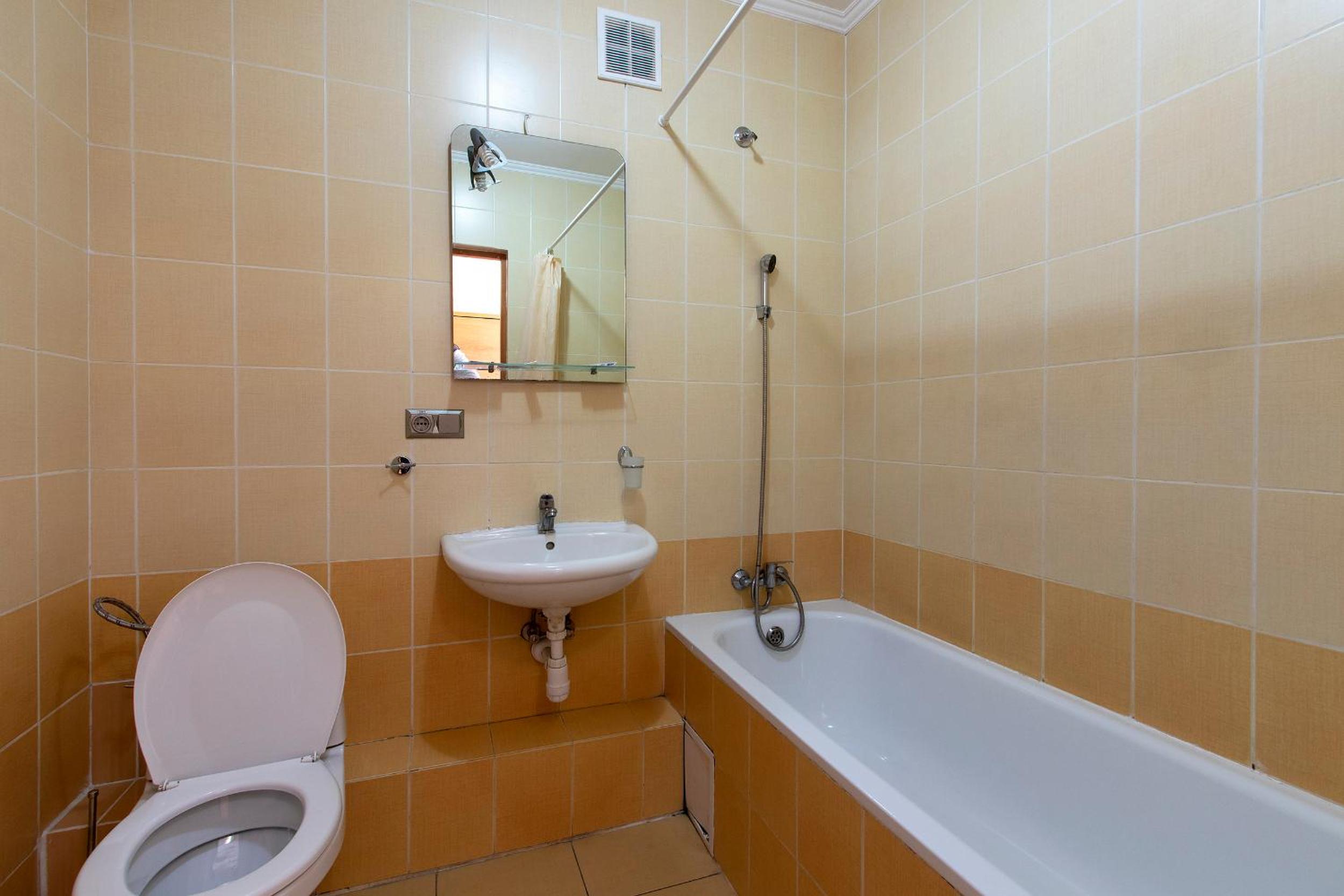 Standard Twin Room with Mountain View photo 2