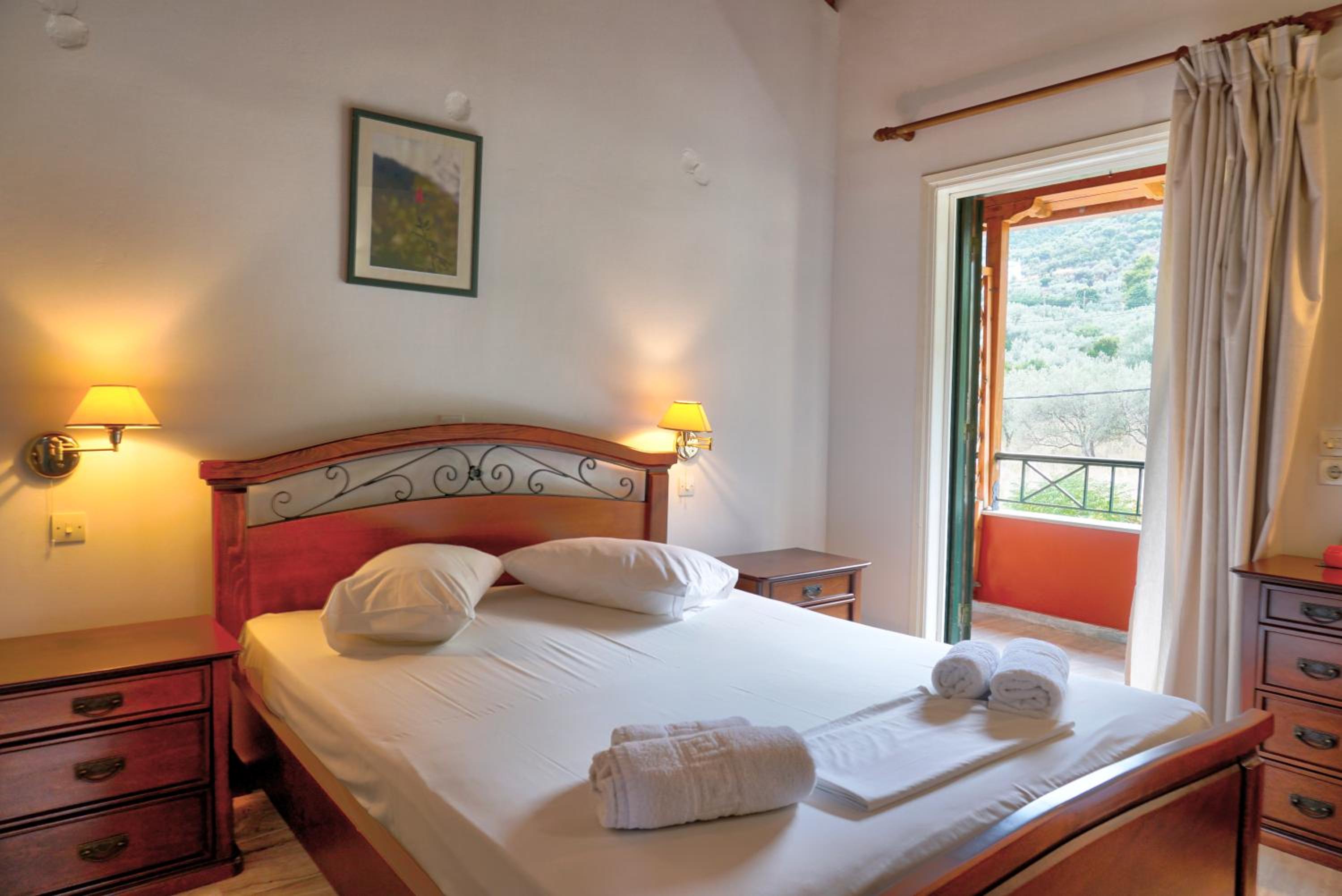 Standard Suite - Photo 6