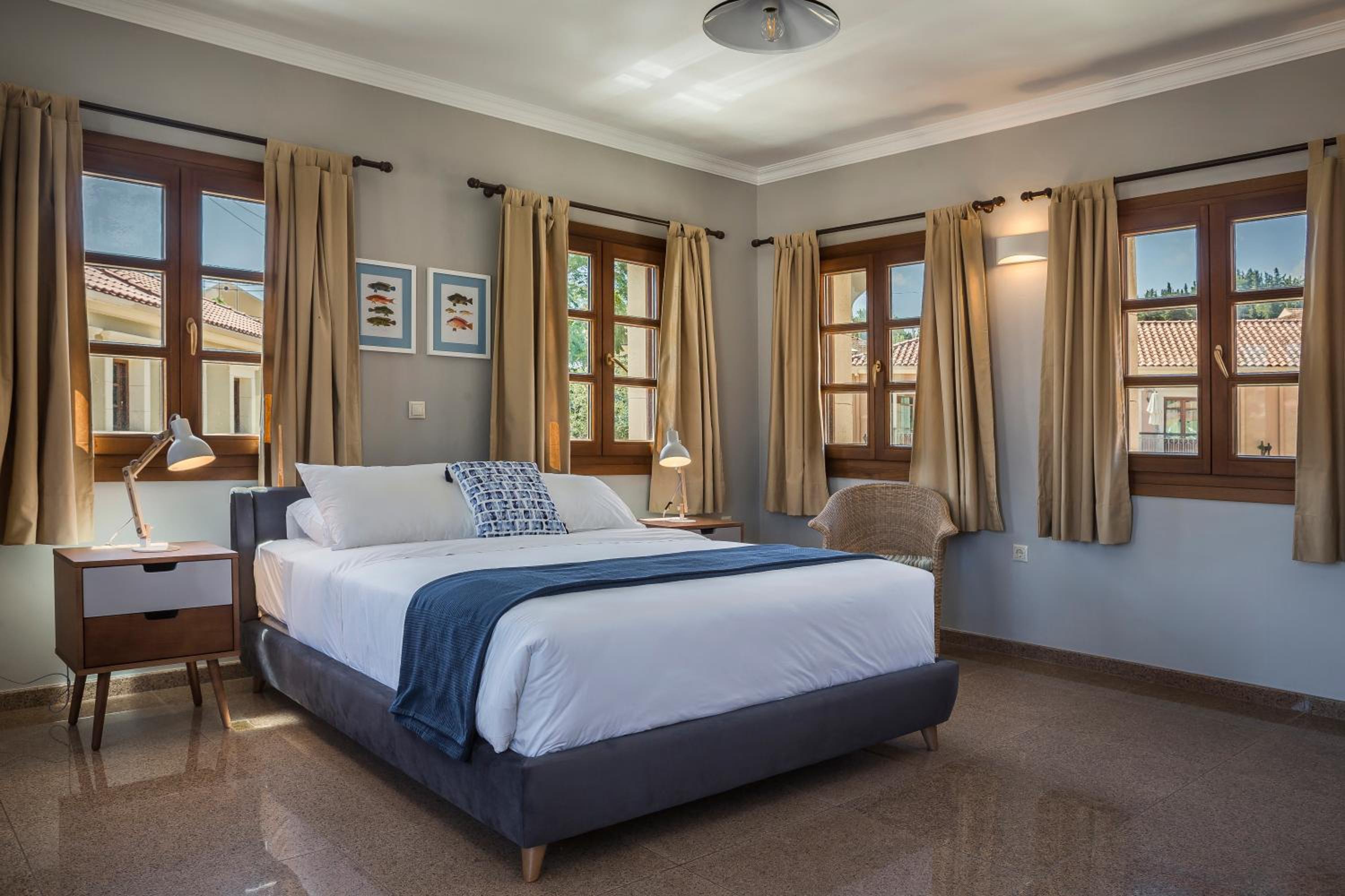 Suite with Partial Harbor View - 113