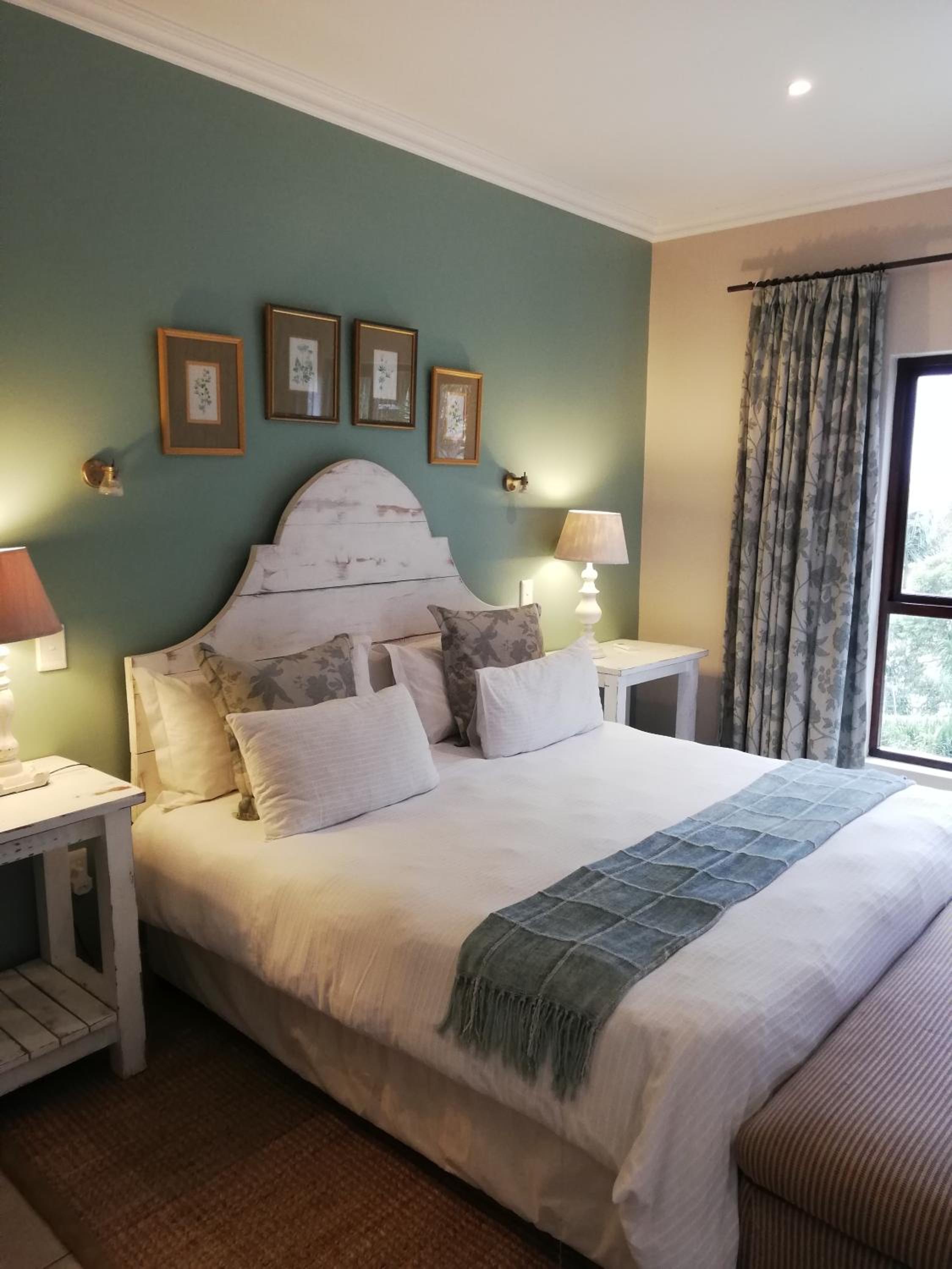 King Room with Pool View - Photo 1