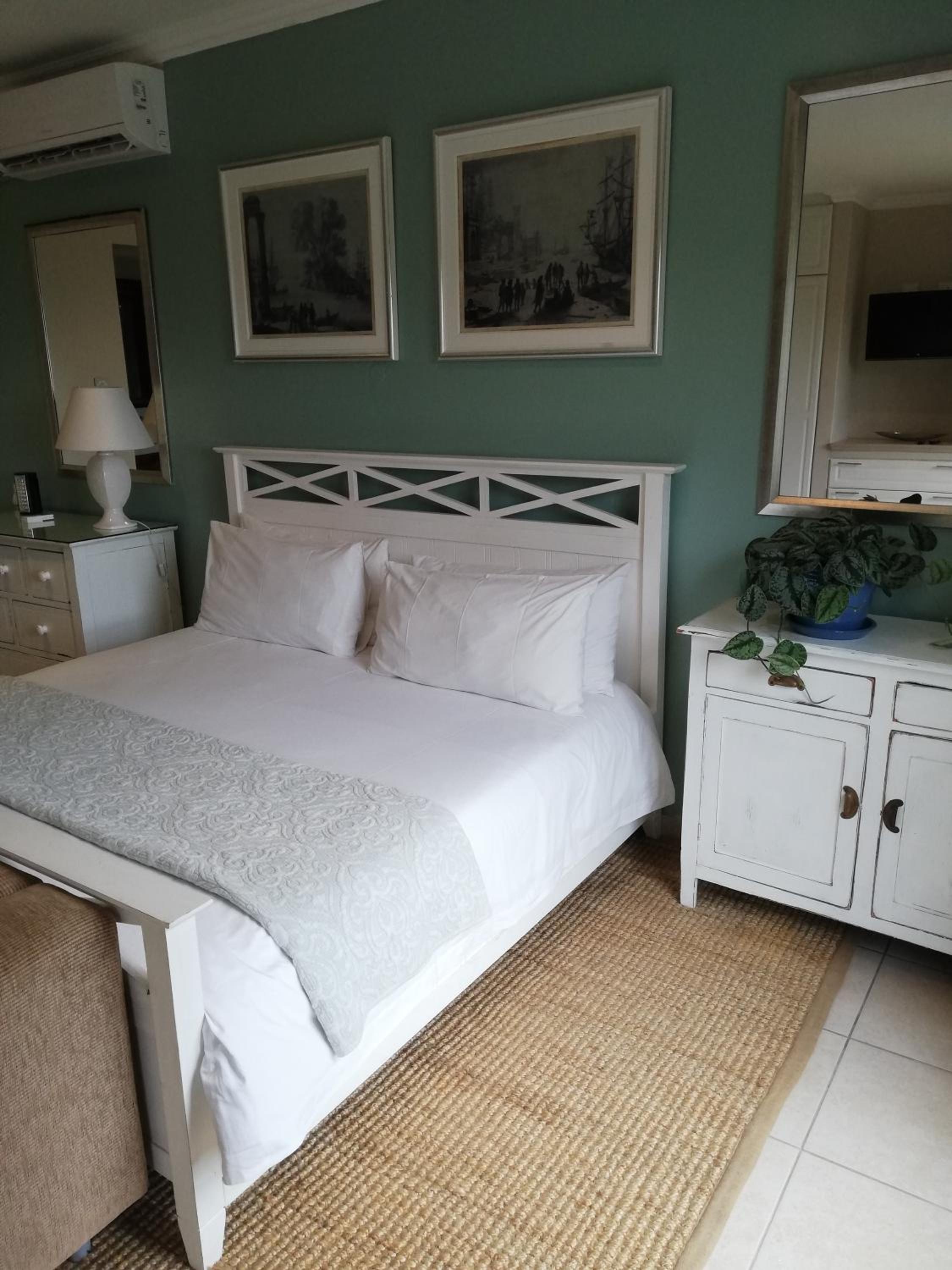 King Room with Garden View - Photo 2
