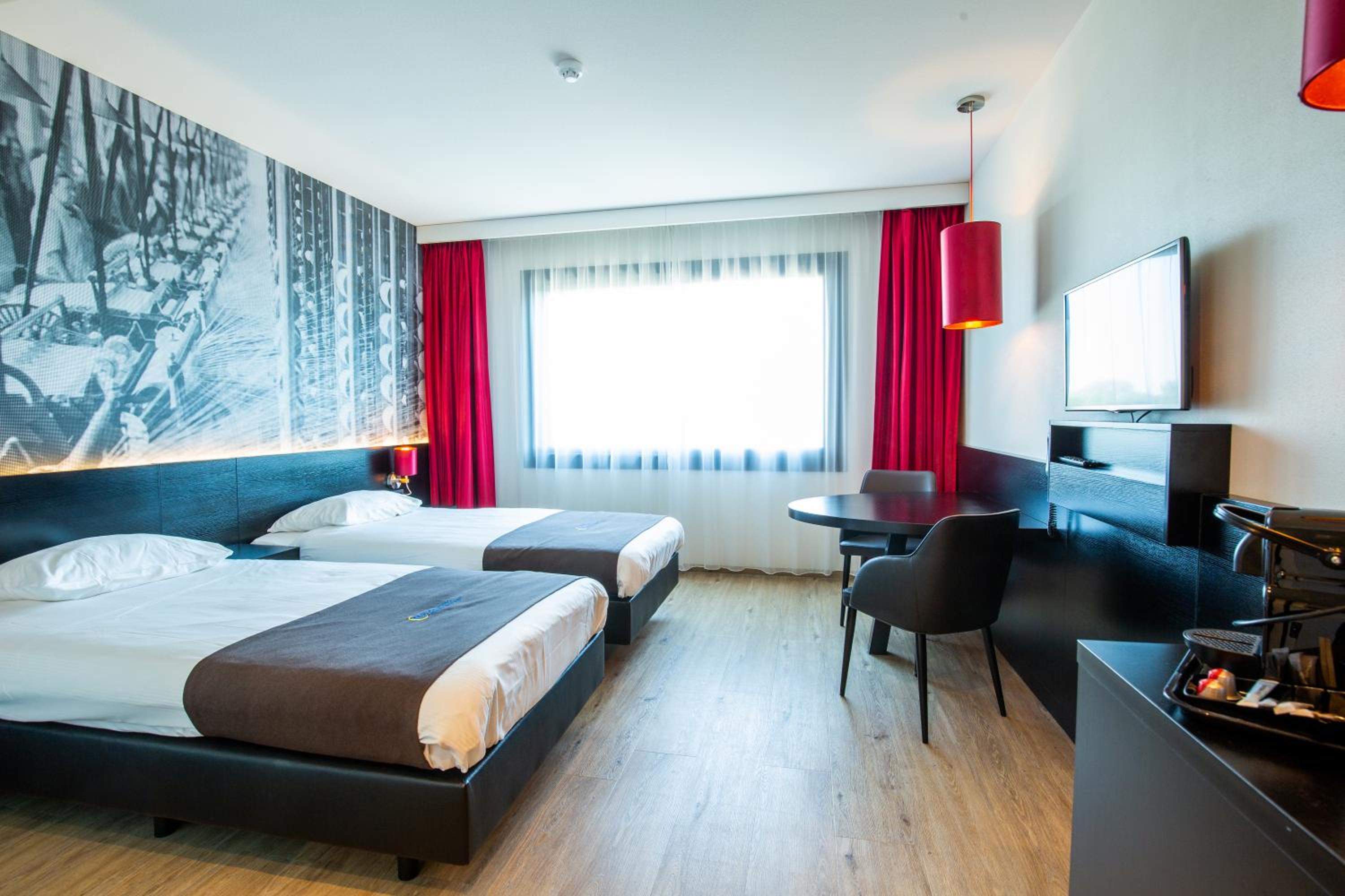 Deluxe Twin Room - Photo 5