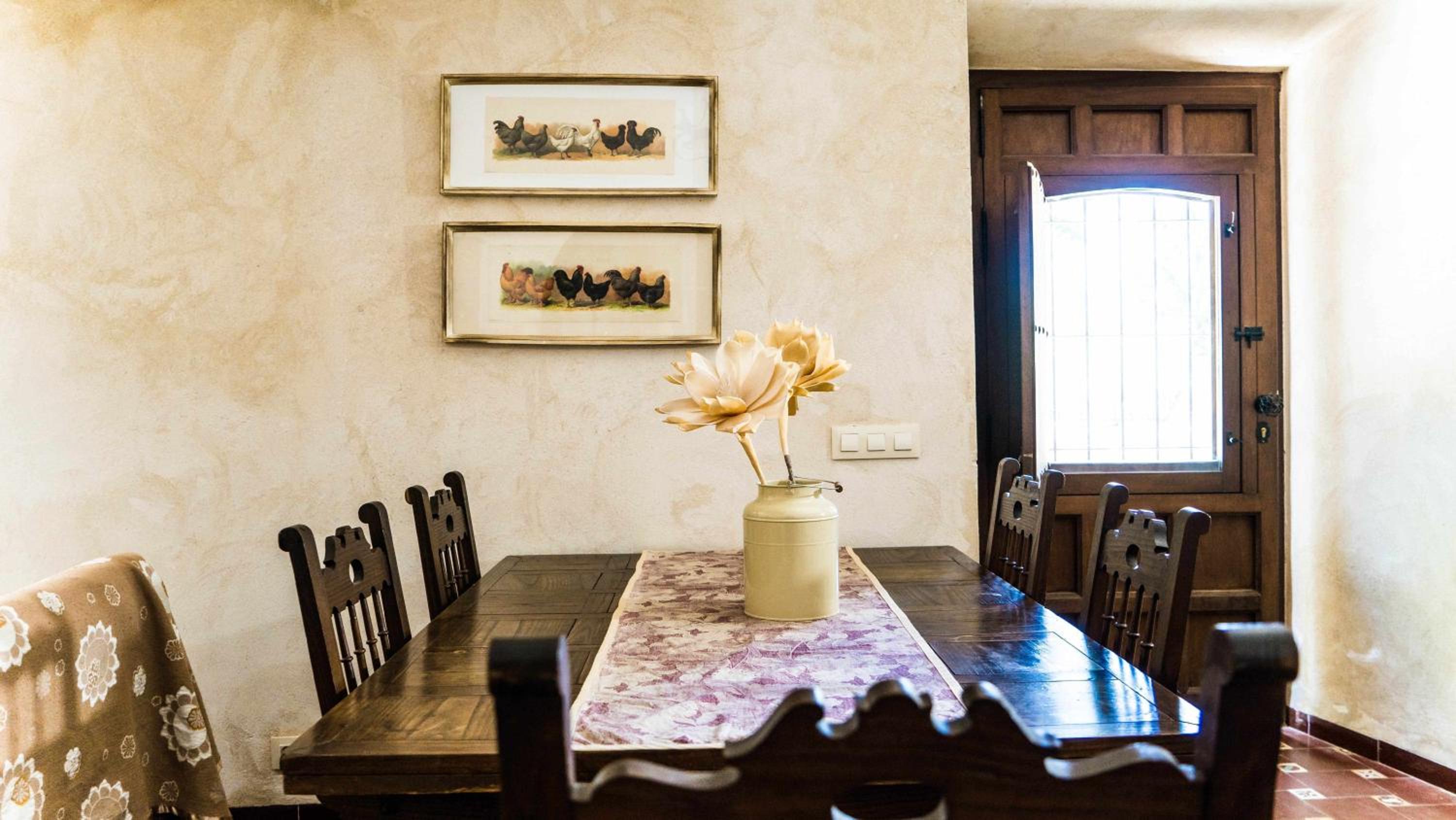 One-Bedroom House - Photo 8