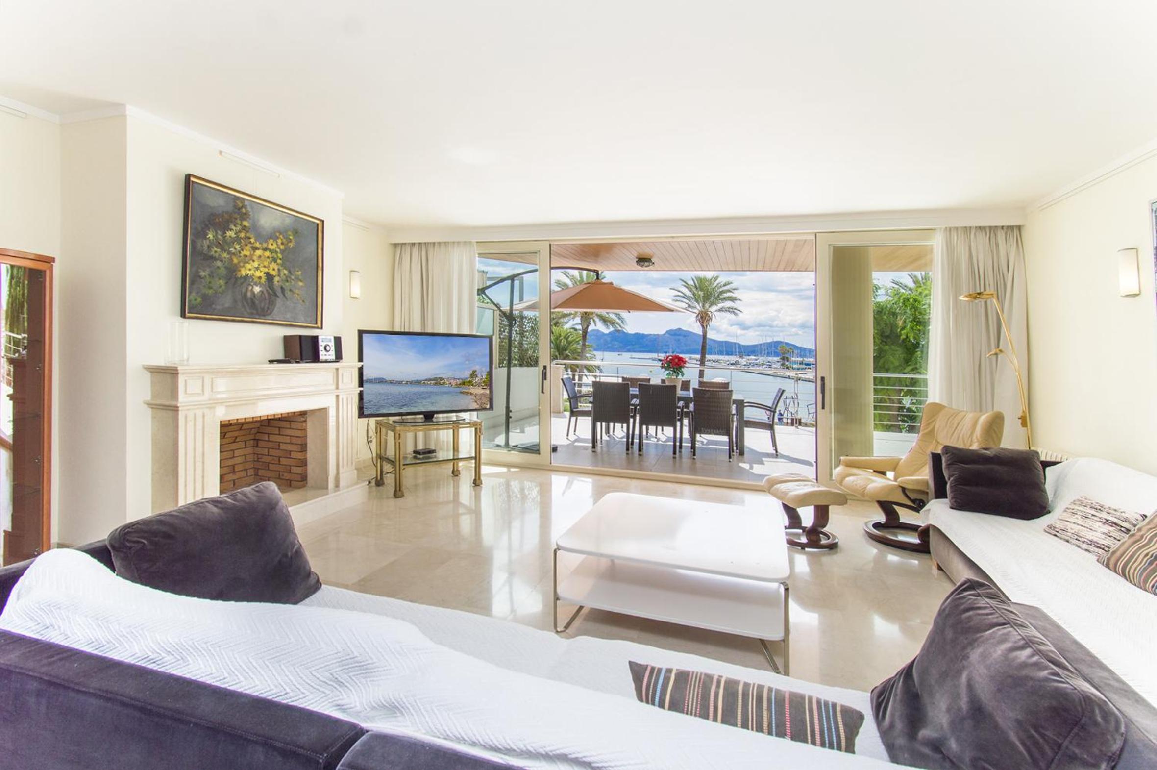 Apartamento con vista al mar