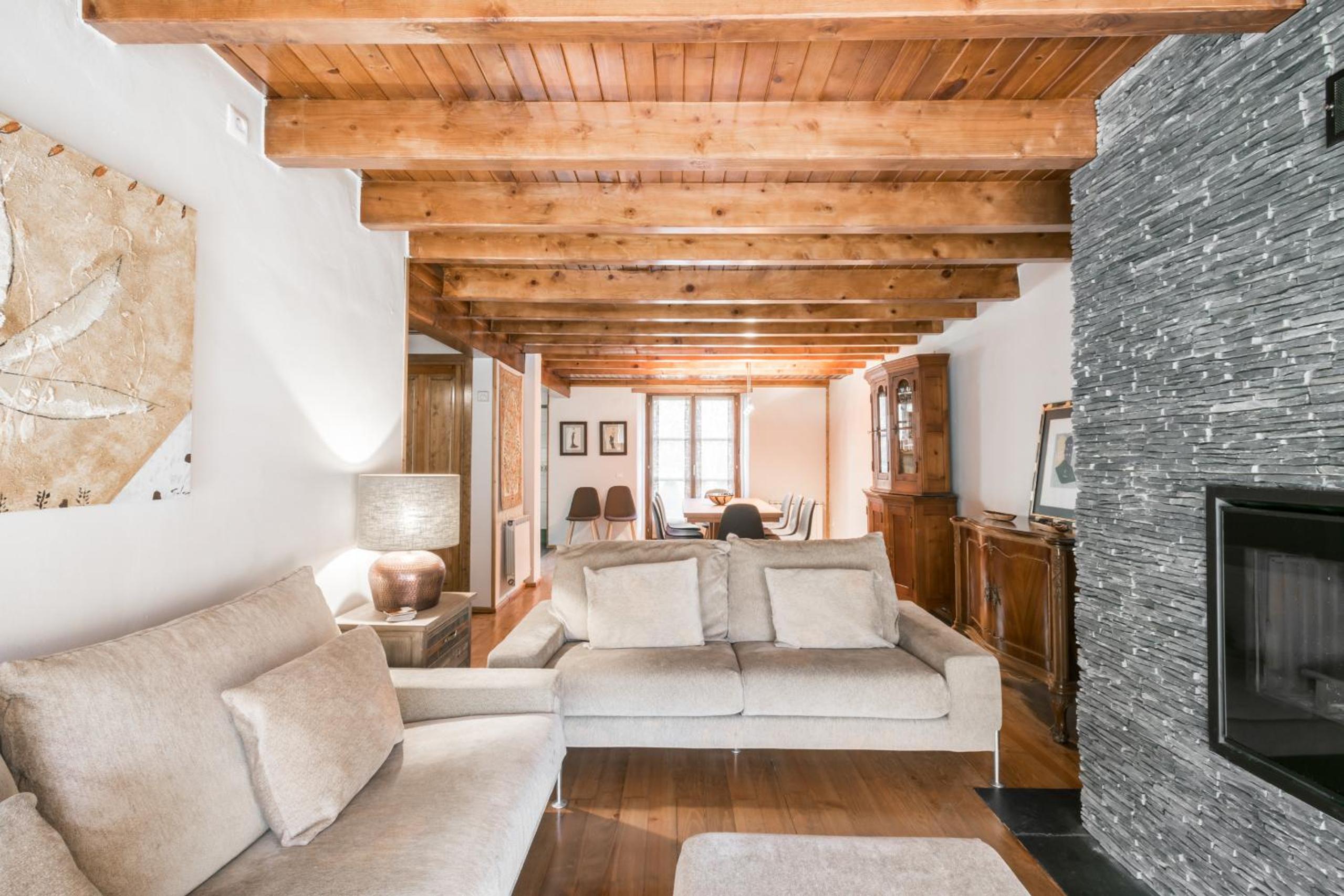 Casa de cinco habitaciones