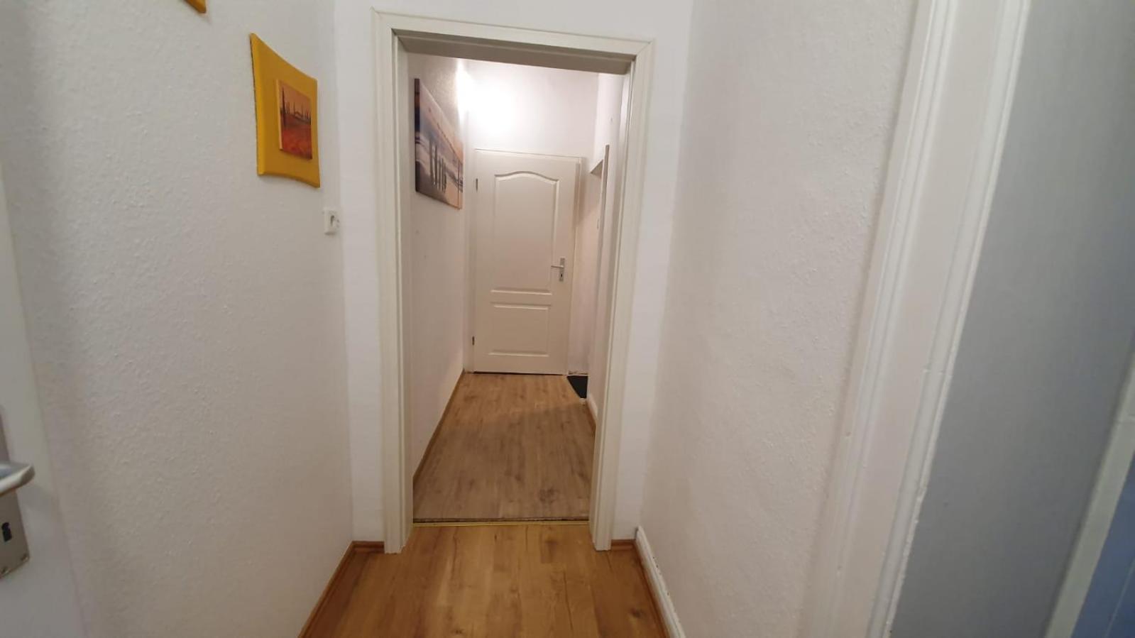 One-Bedroom Apartment - Photo 7