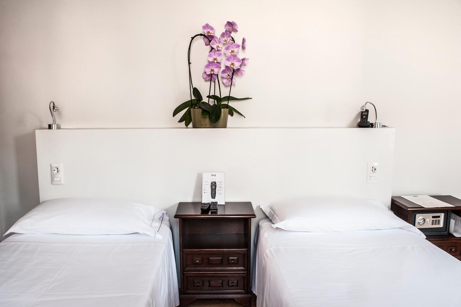 Twin Room - Photo 1