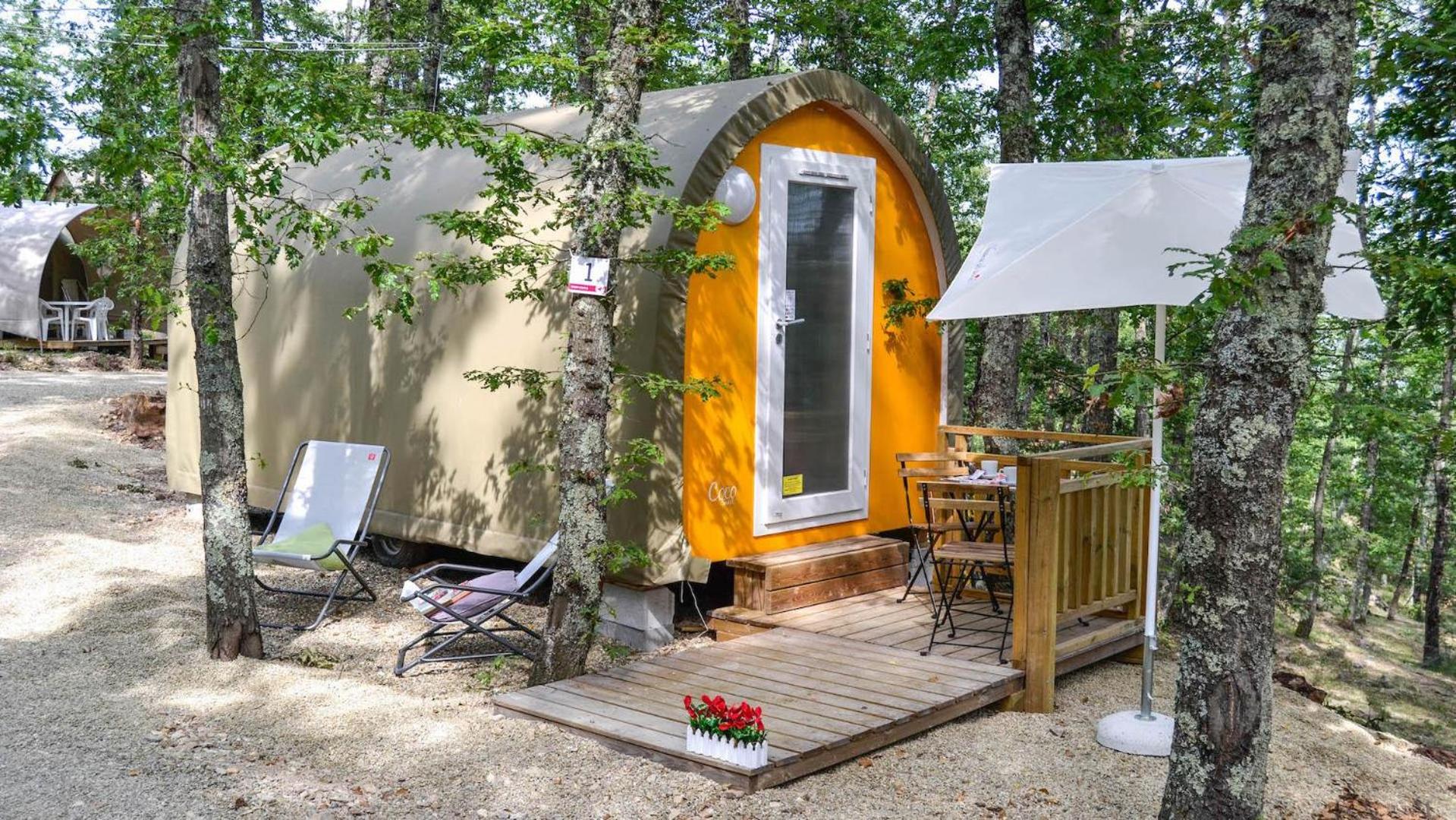 Tent with Shared Bathroom (2 People) photo 2