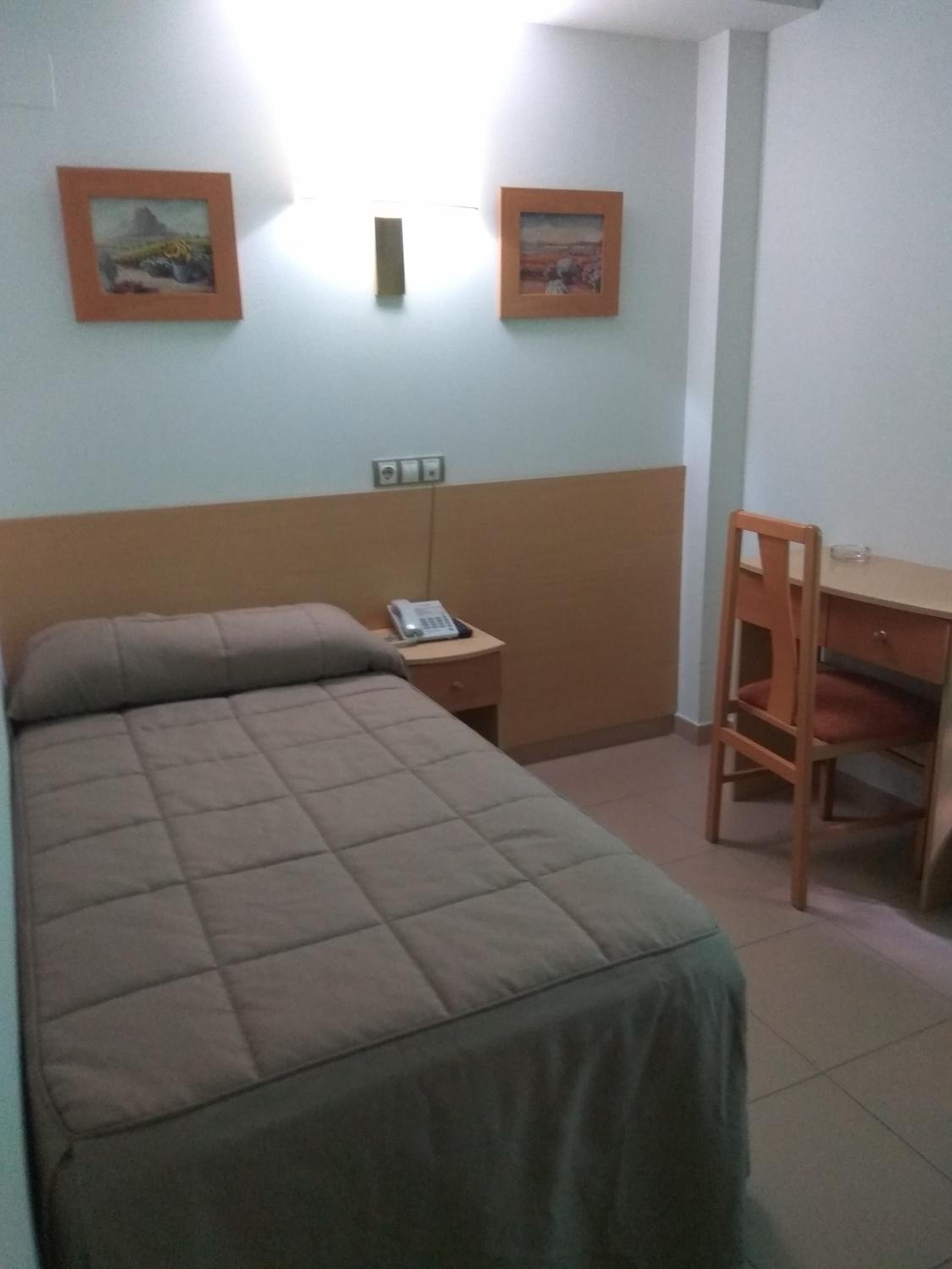 Single Room photo 3