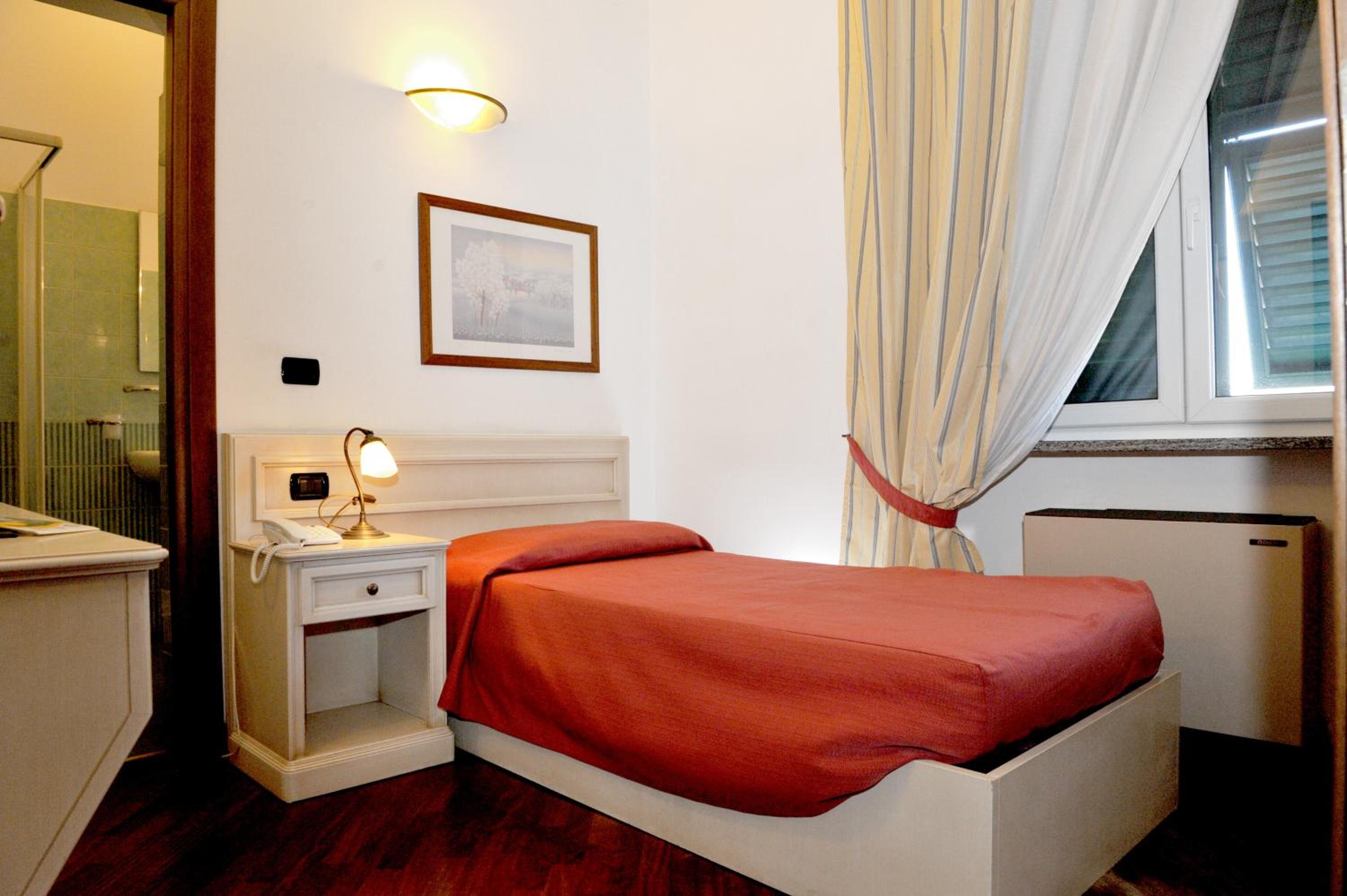Single Room photo 1