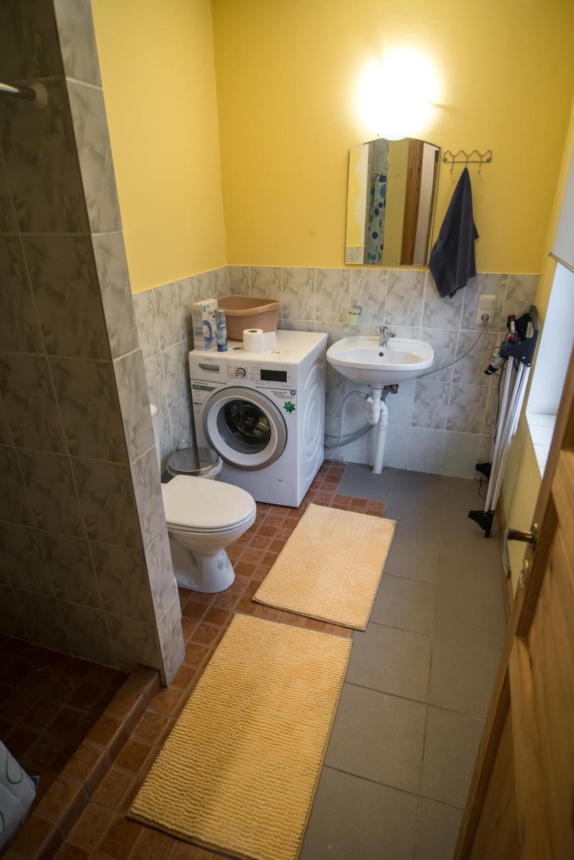 Three-Bedroom House photo 2