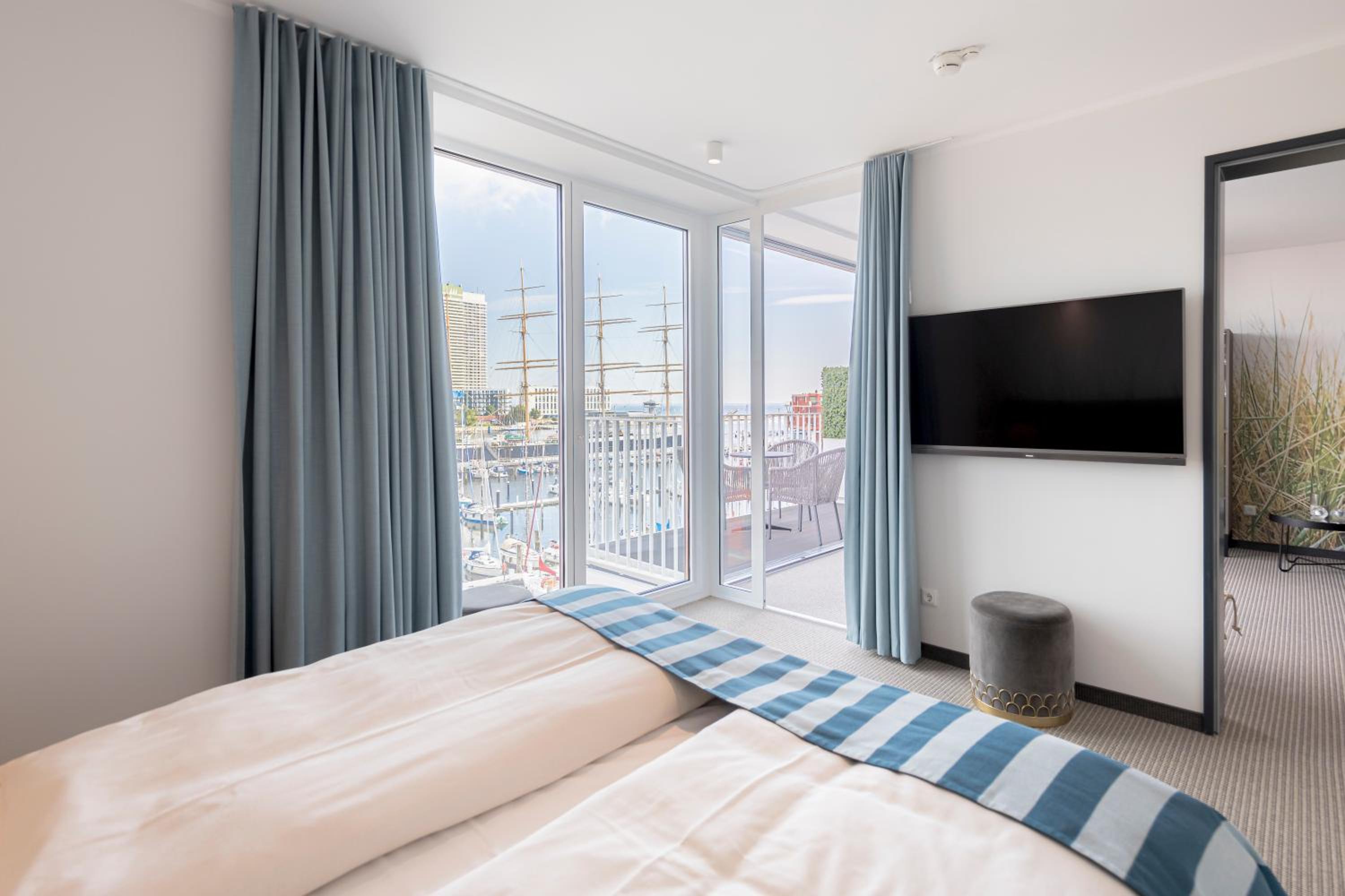 Penthouse Suite - Photo 11