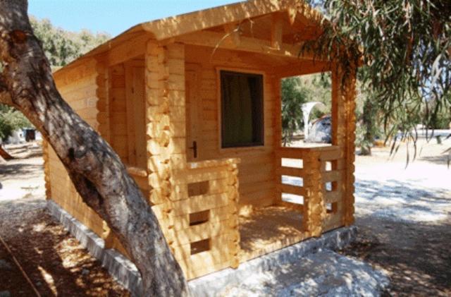 Twin Beach Hut photo 2