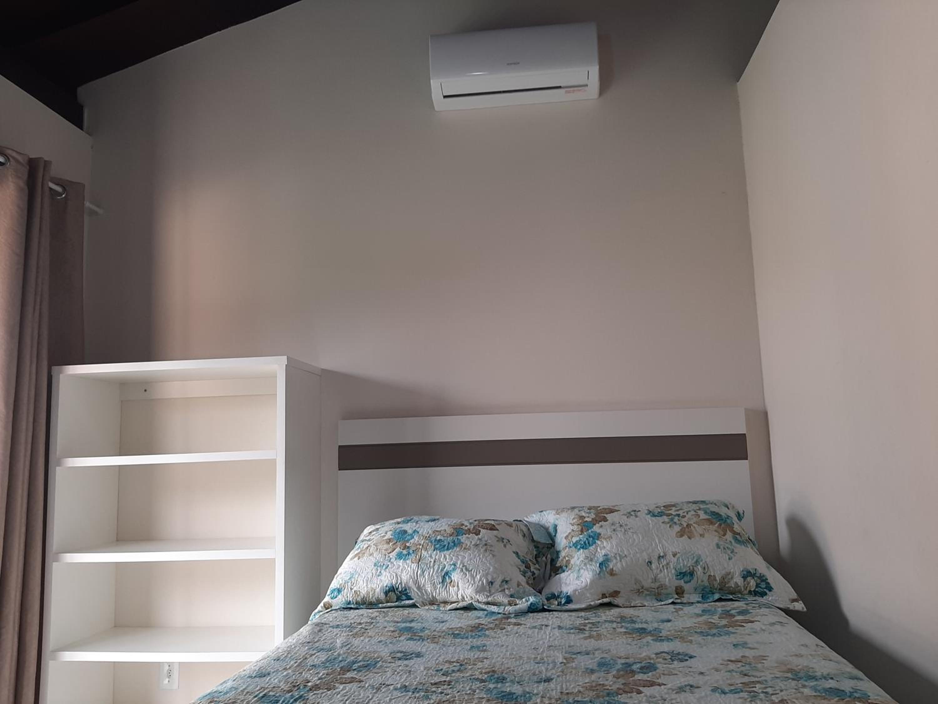Studio Apartment - Photo 8