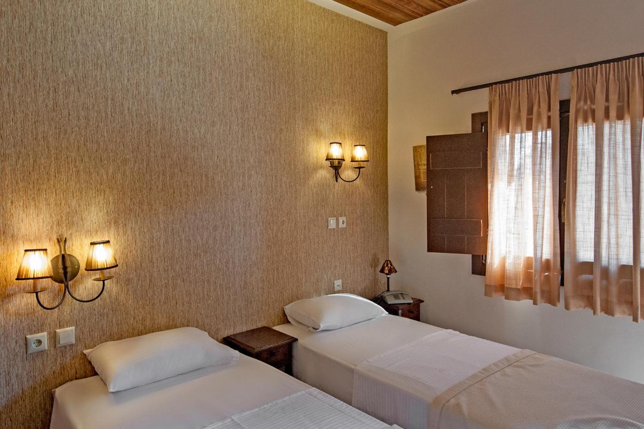 Standard Double or Twin Room photo 1