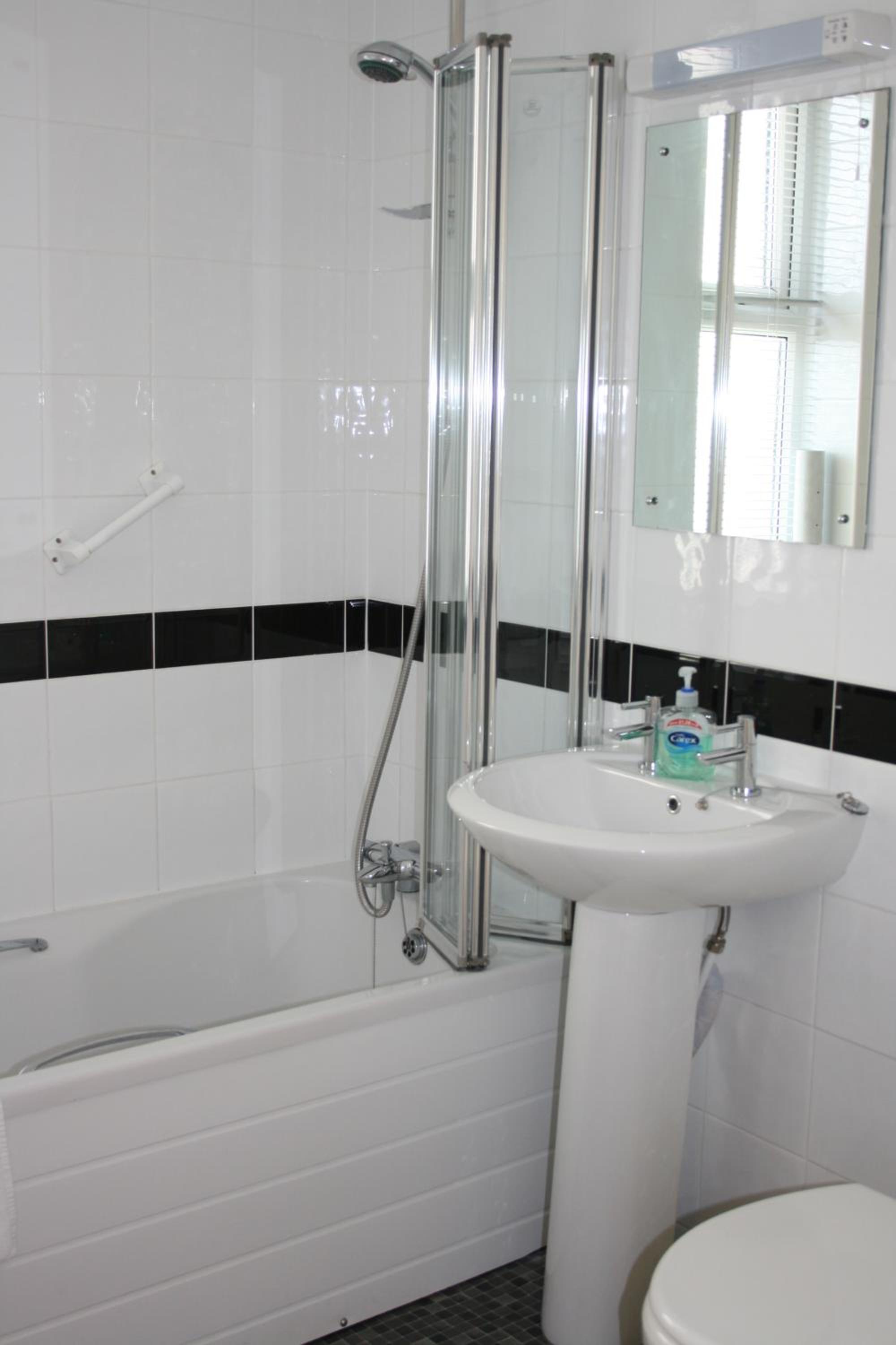Double Room with Sea View - Photo 5