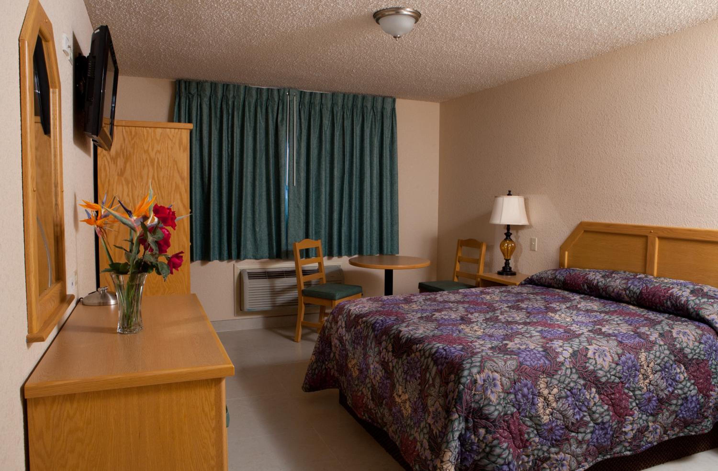 Standard Queen Room - Photo 3