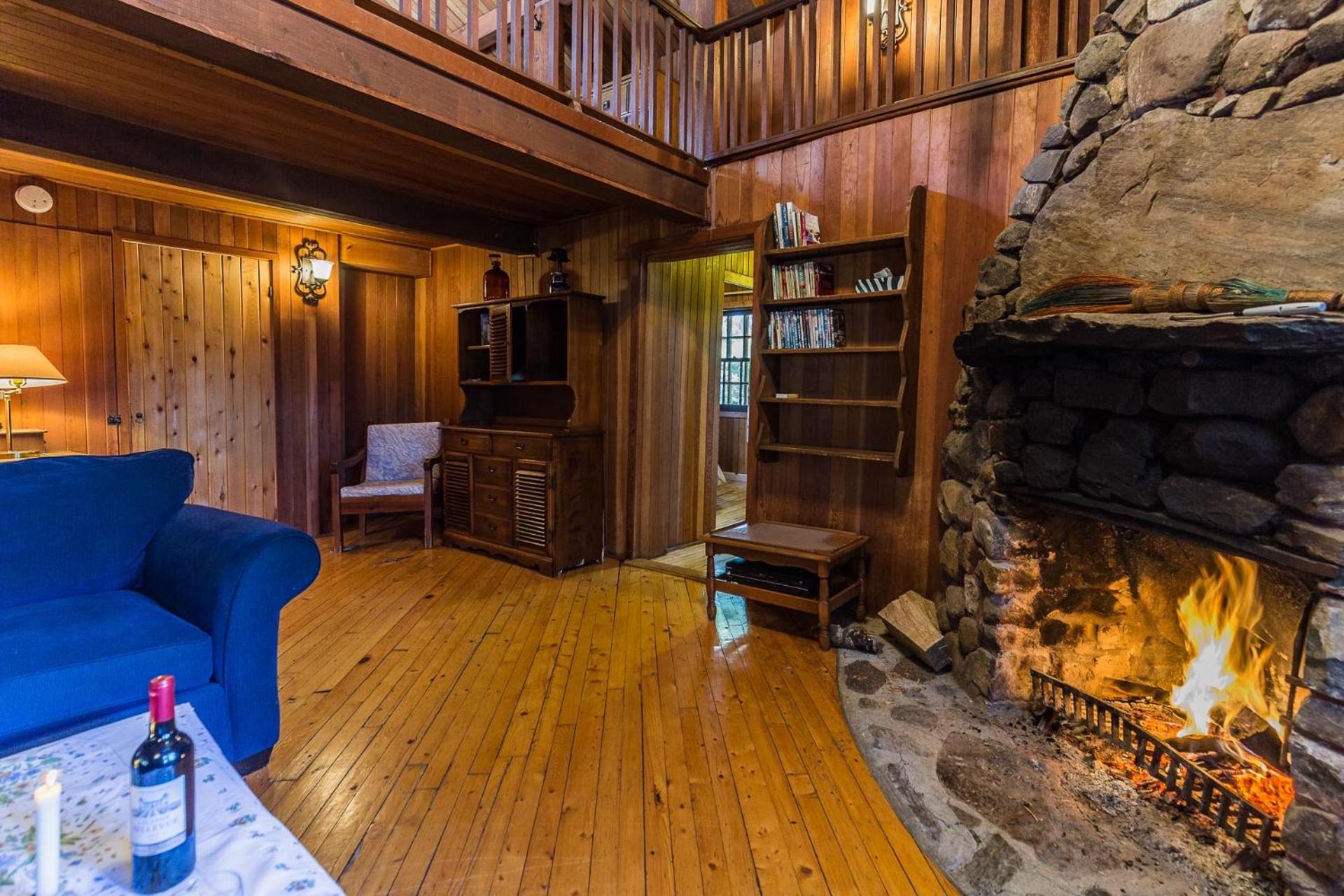 Three-Bedroom Chalet - Photo 6