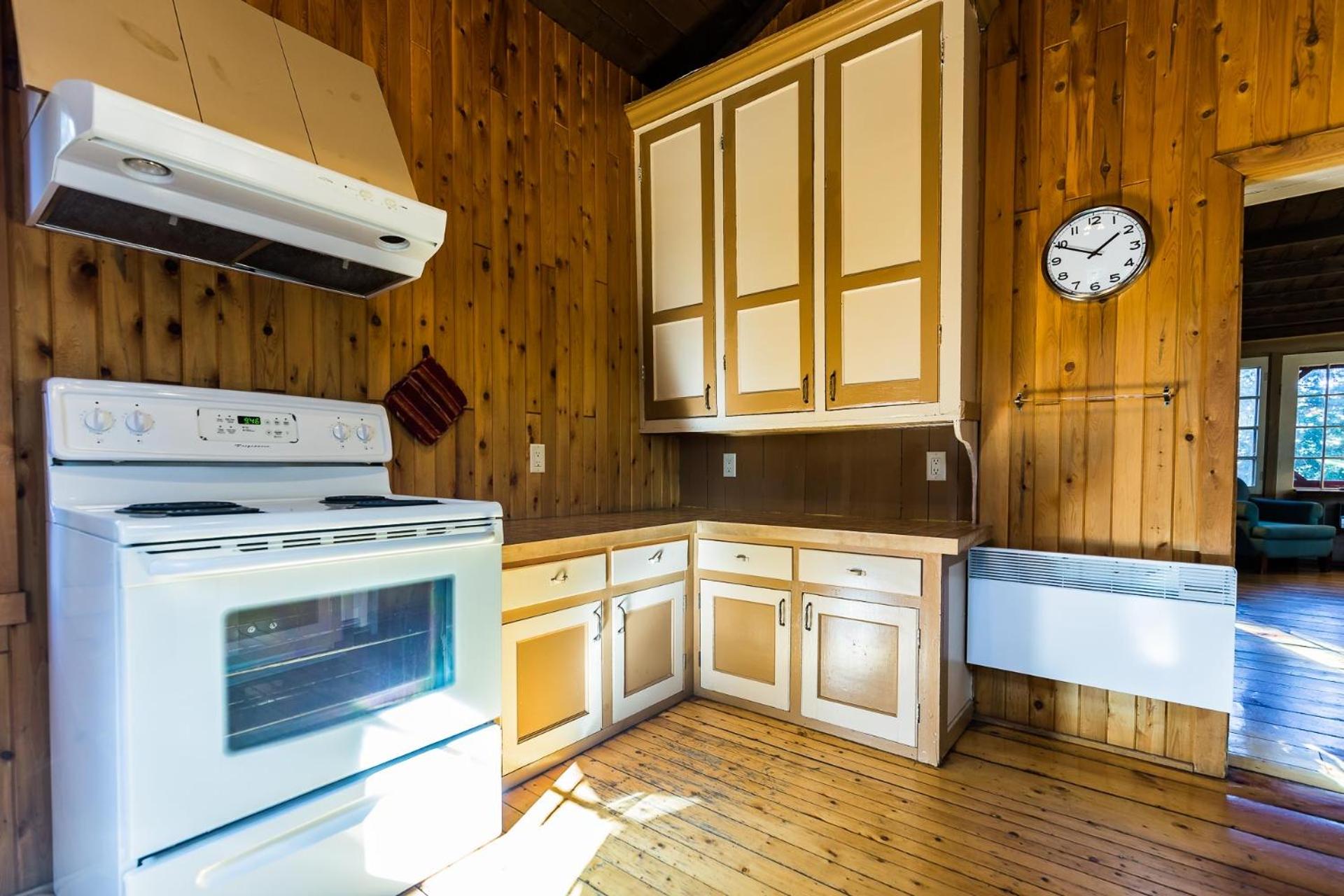 Three-Bedroom Chalet - Photo 16